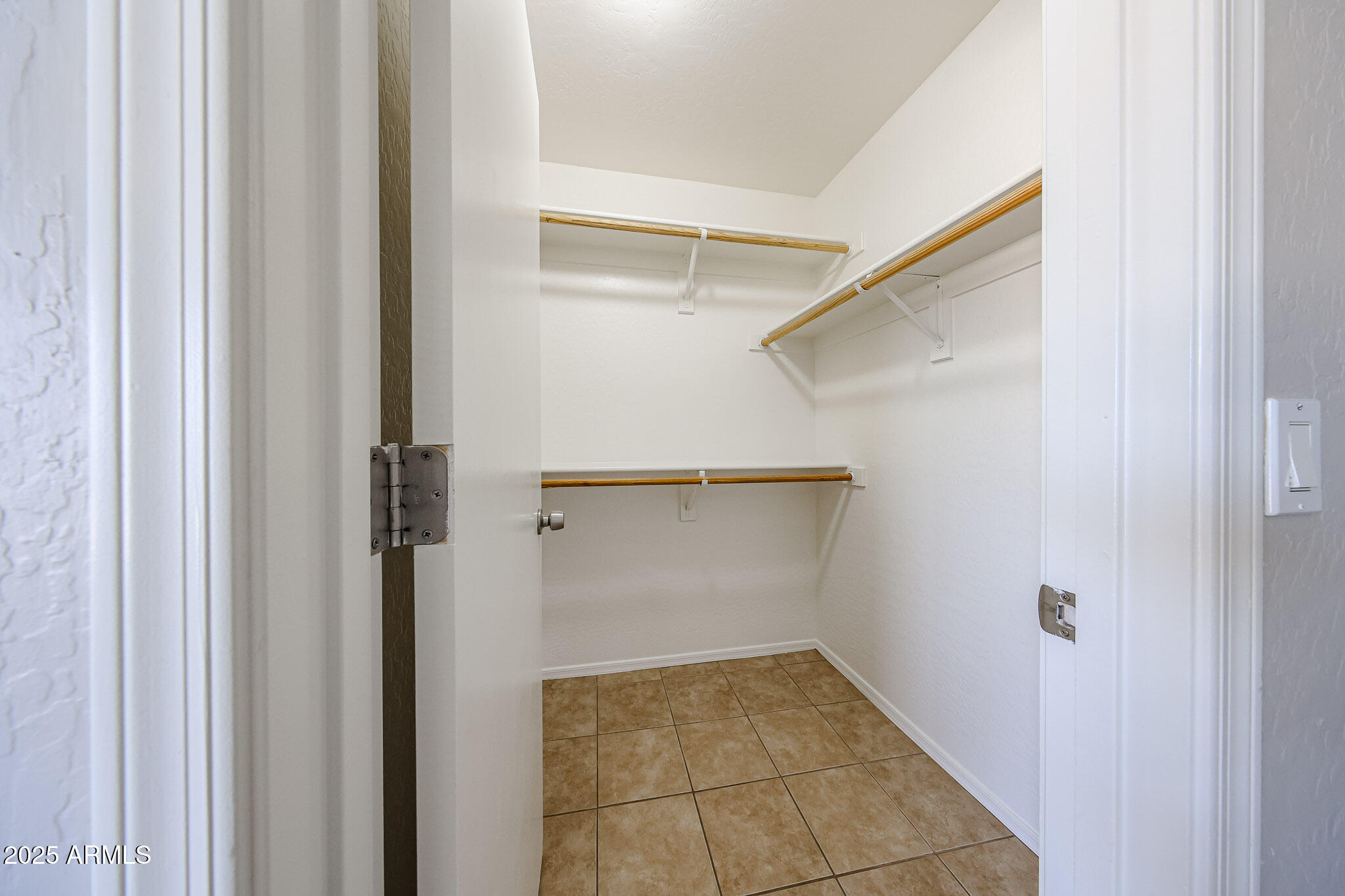 3048 W CHANUTE Pass