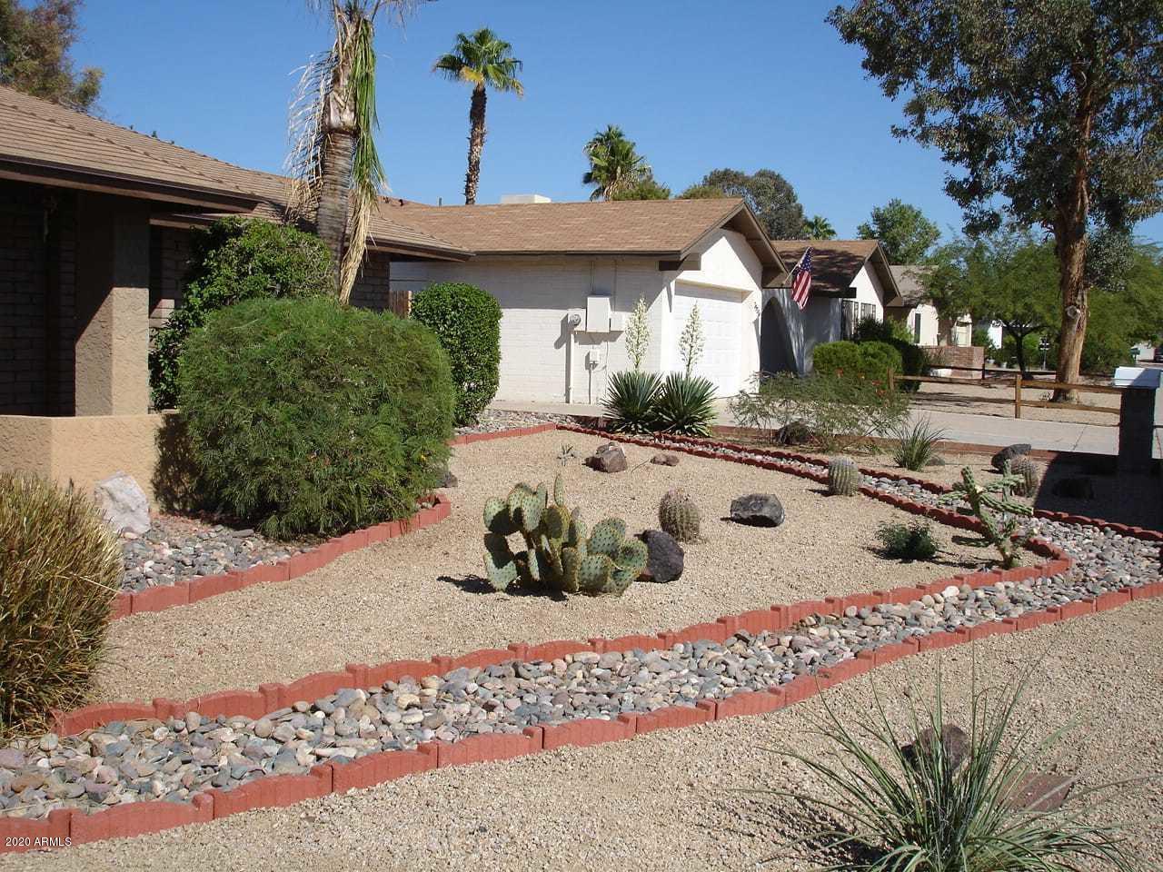 3942 W MURIEL Drive W