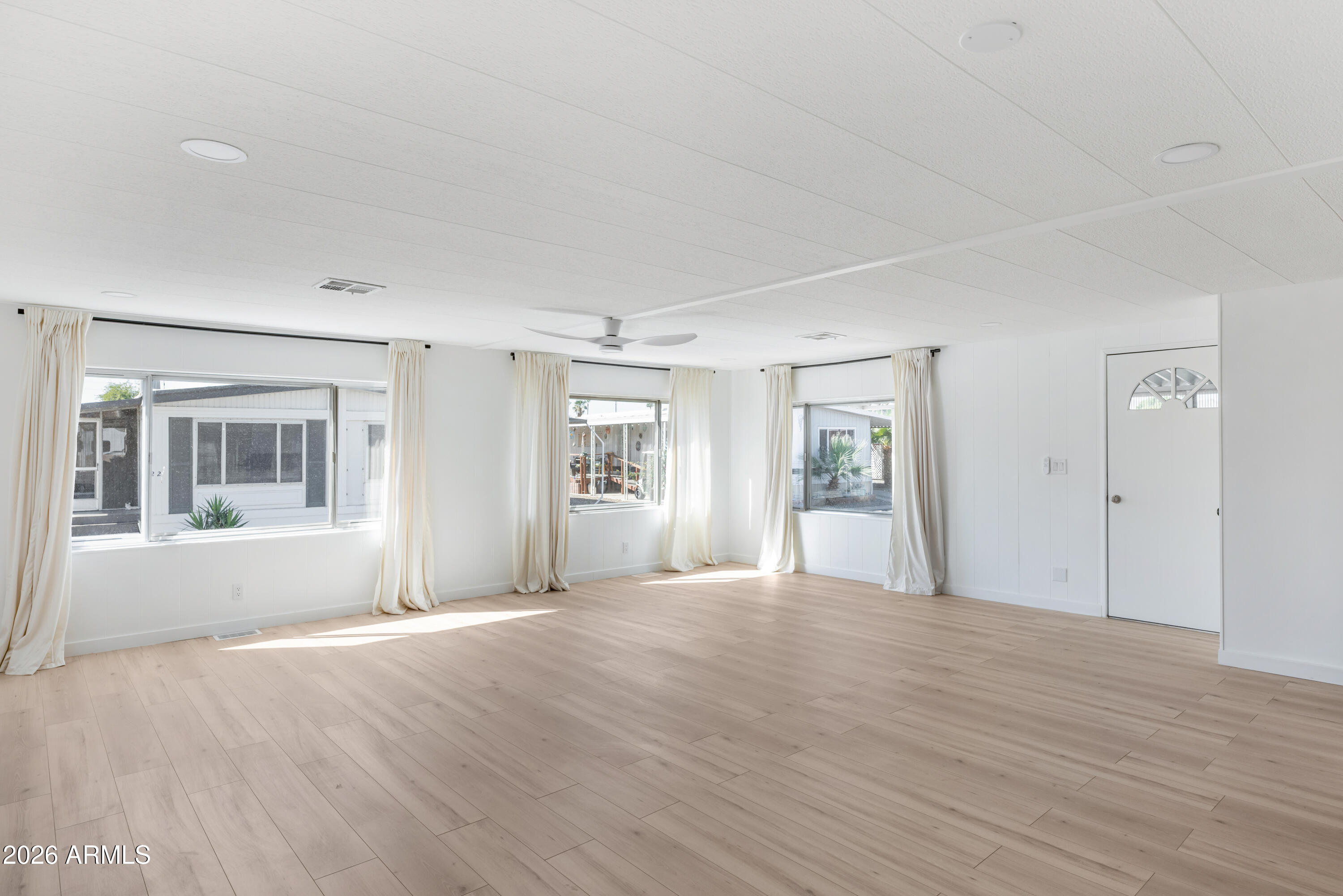 2401 W SOUTHERN Avenue 376