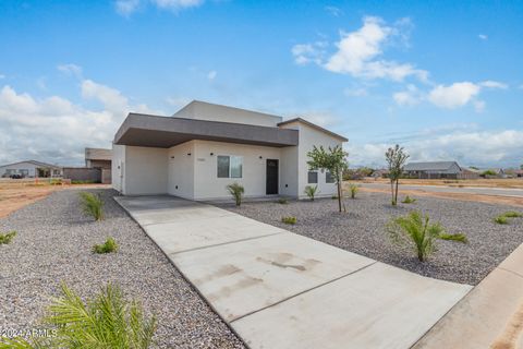 A home in Arizona City