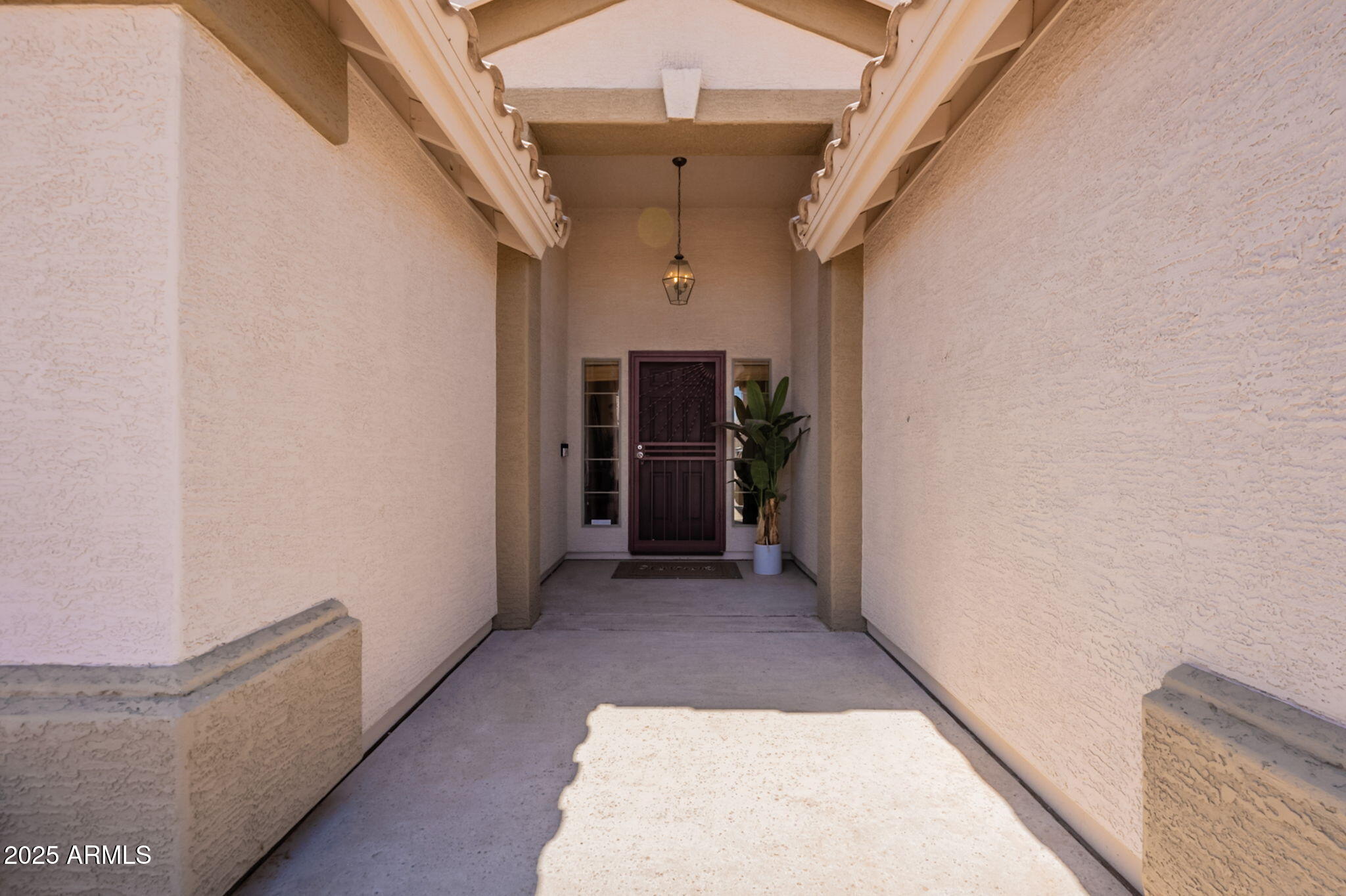 509 W VILLA RITA Drive