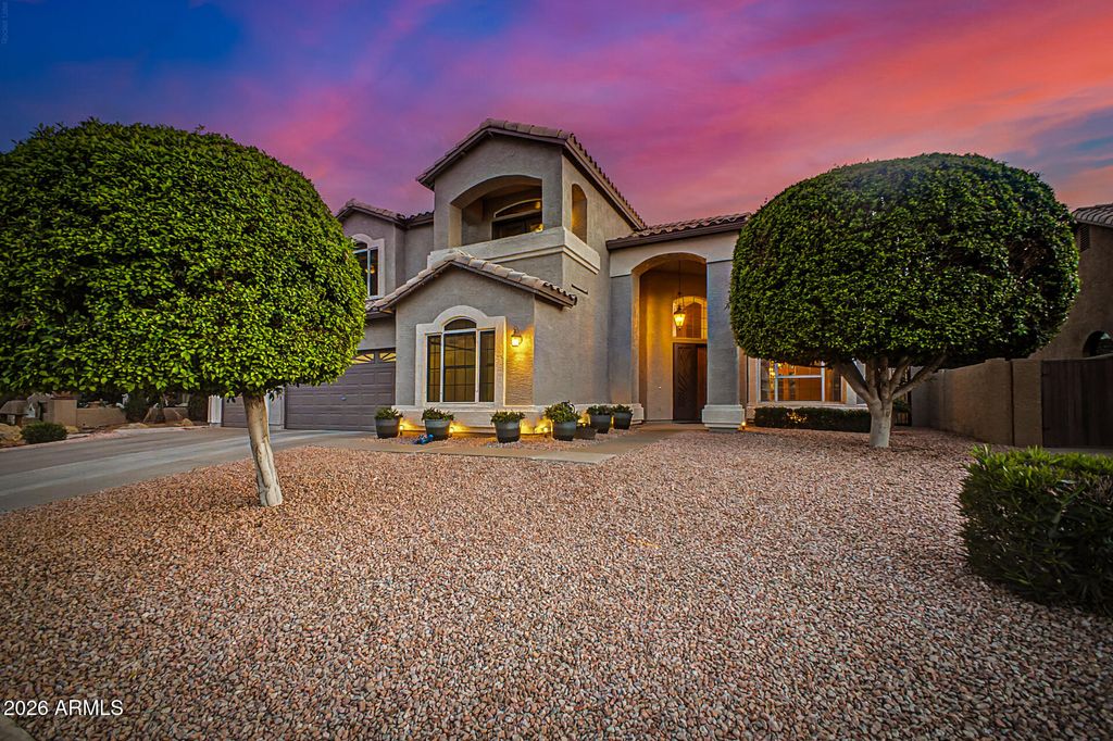 Photo of 1863 W Encinas Street, Gilbert, AZ 85233 (MLS # 7014424)