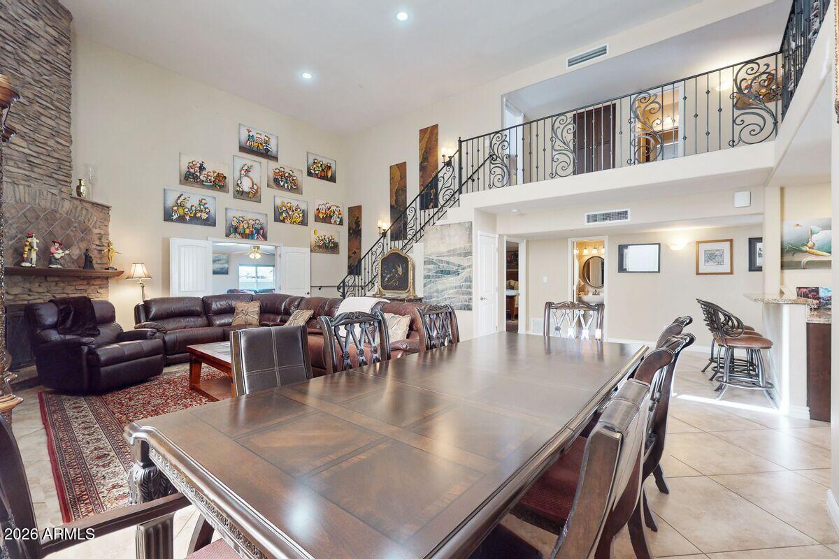8757 E MONTEROSA Avenue