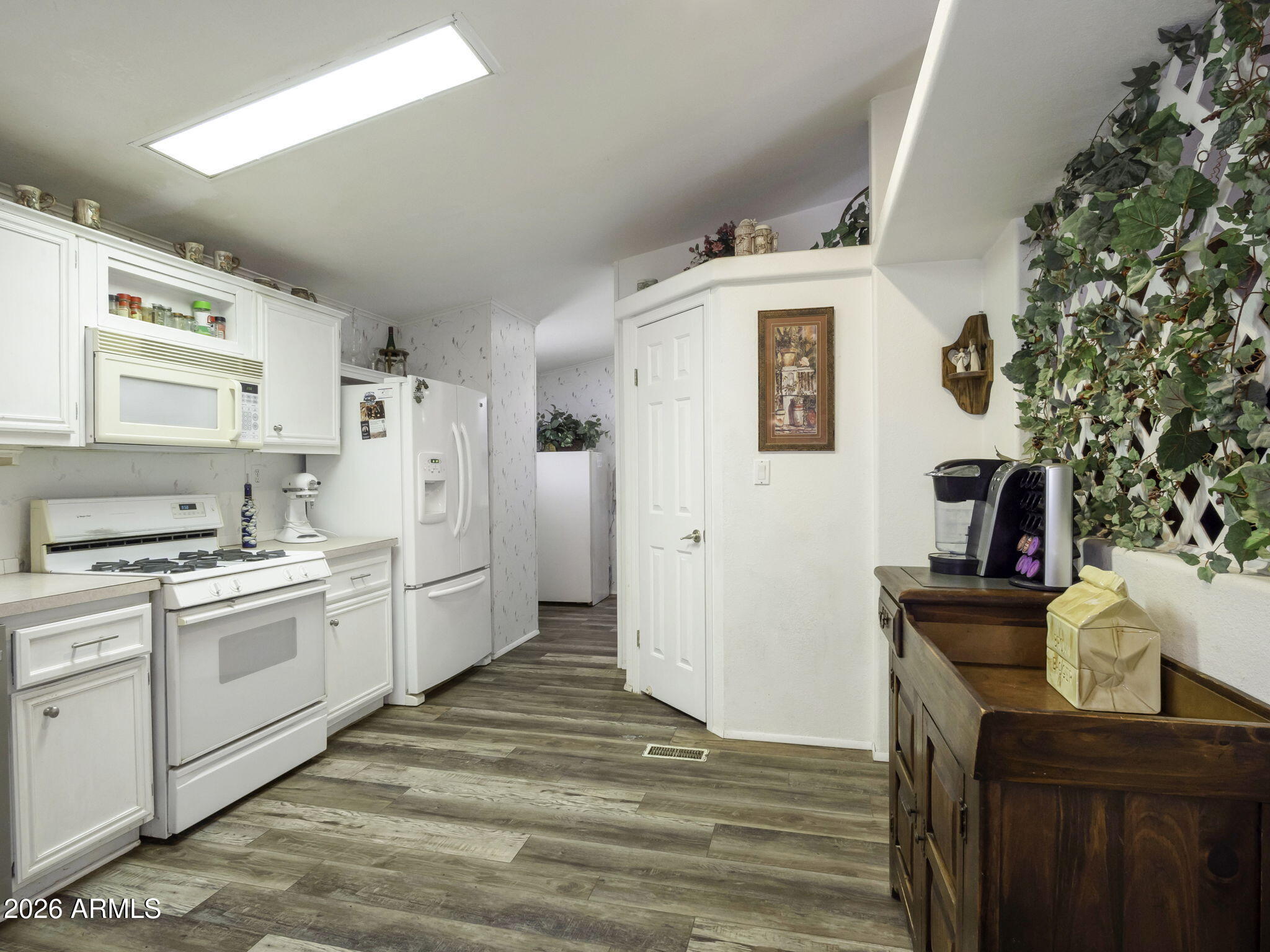 Under Five Acreas - Residential