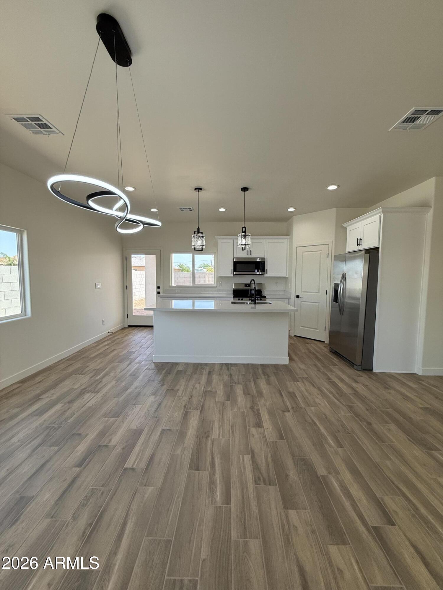 8515 W PINEVETA Drive