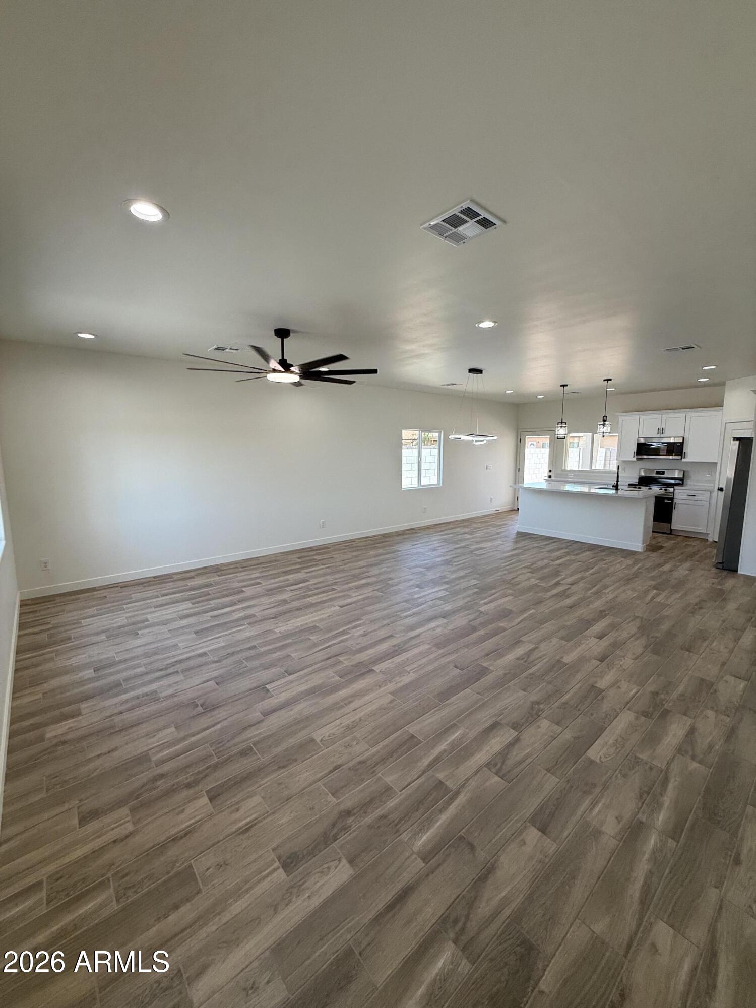 8515 W PINEVETA Drive