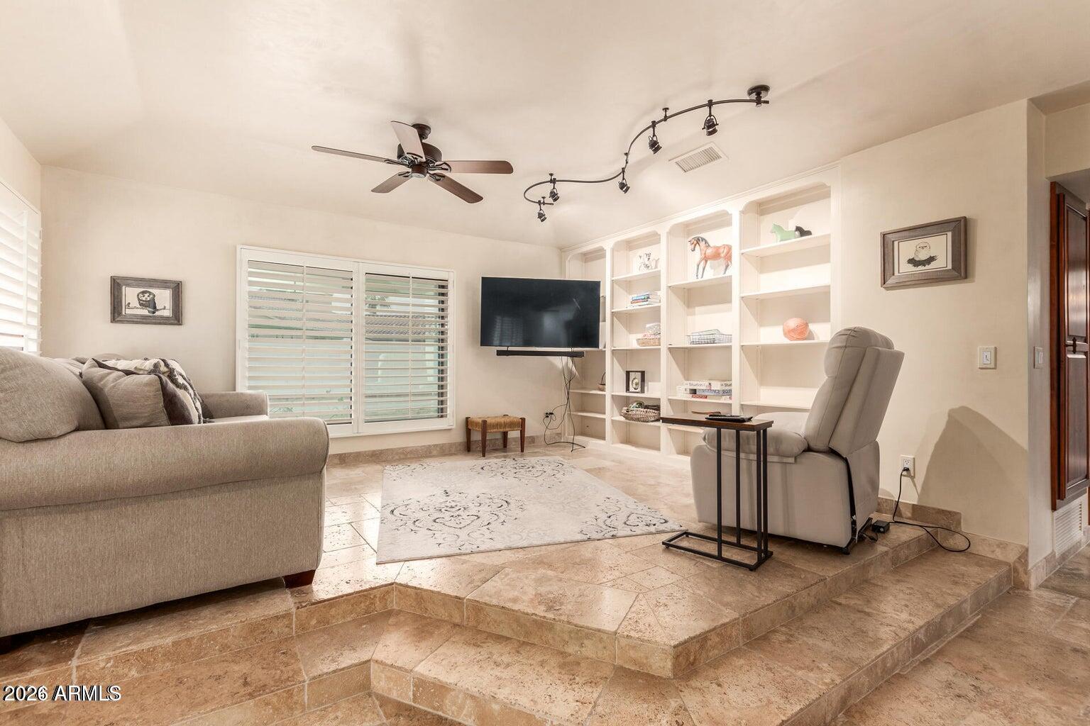 5224 W CREEDANCE Boulevard