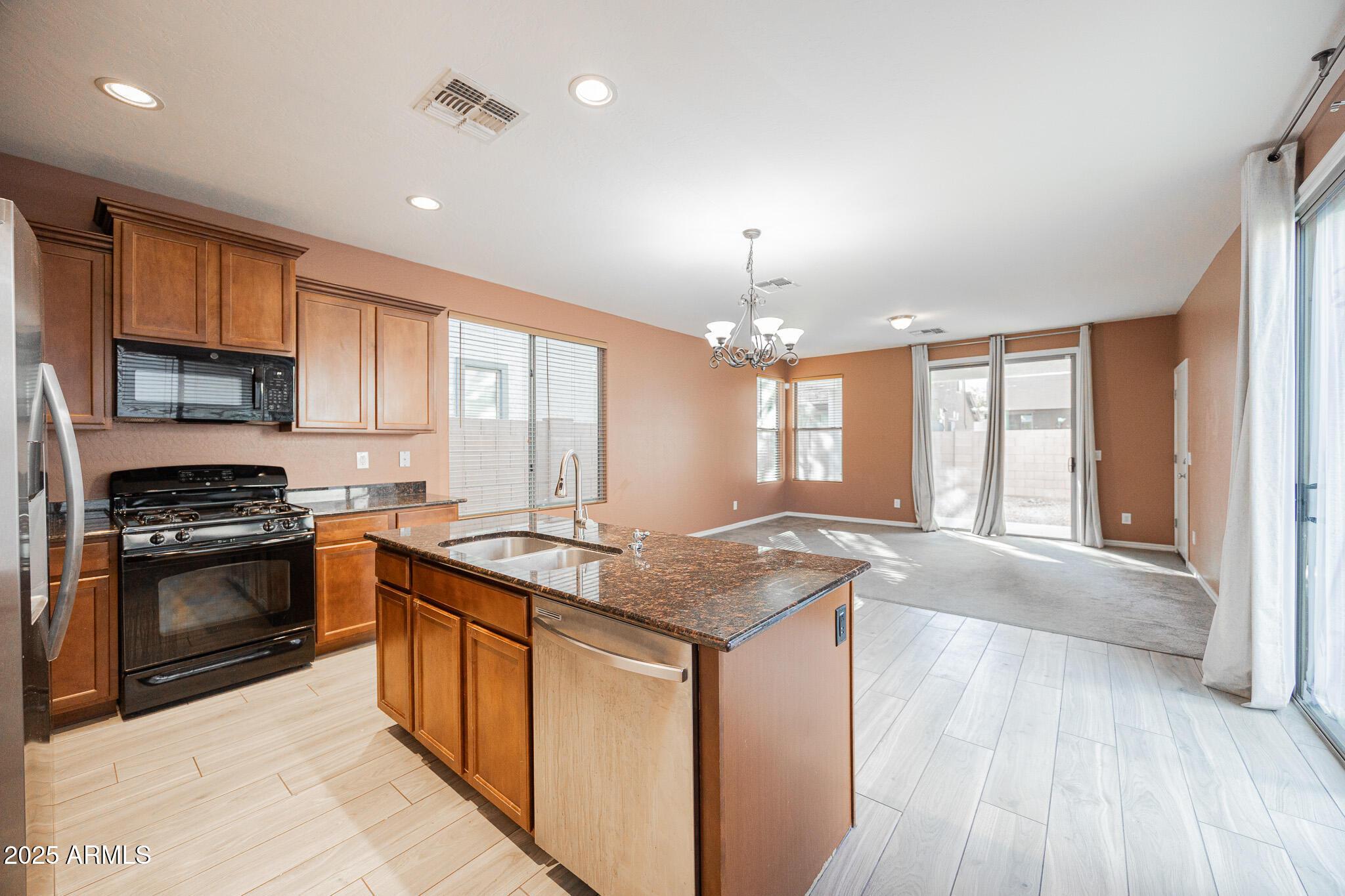 19157 E Kingbird Drive