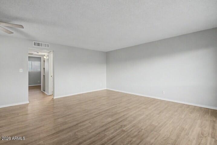 3230 E PINCHOT Avenue 32