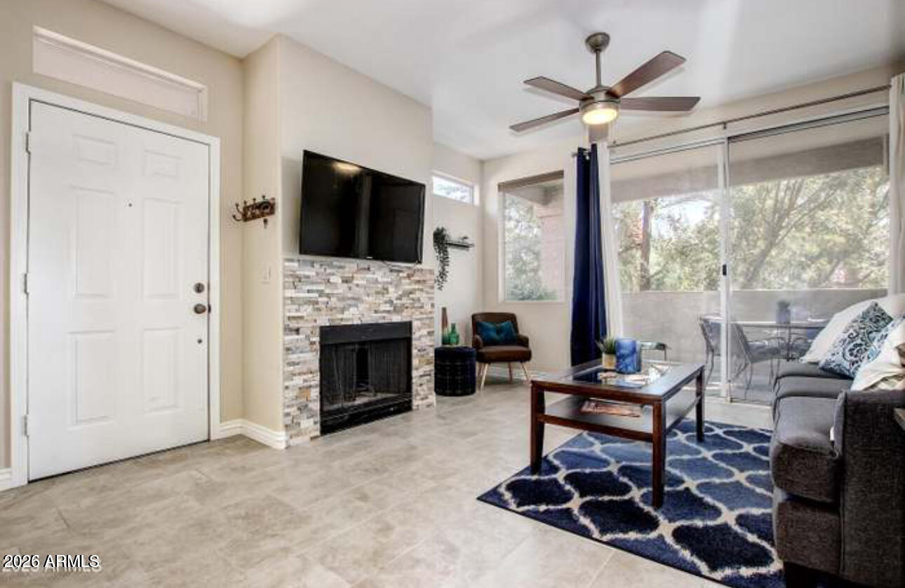 3830 E LAKEWOOD Parkway E 3014