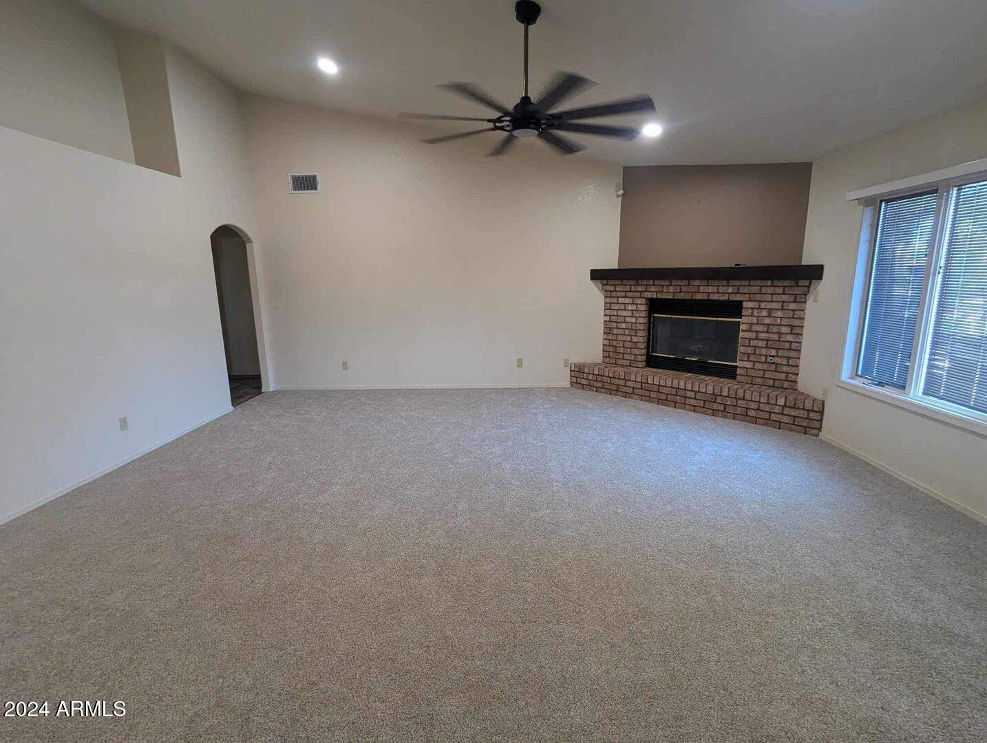 TRACT 111 PDS Country Club - Residential Lease