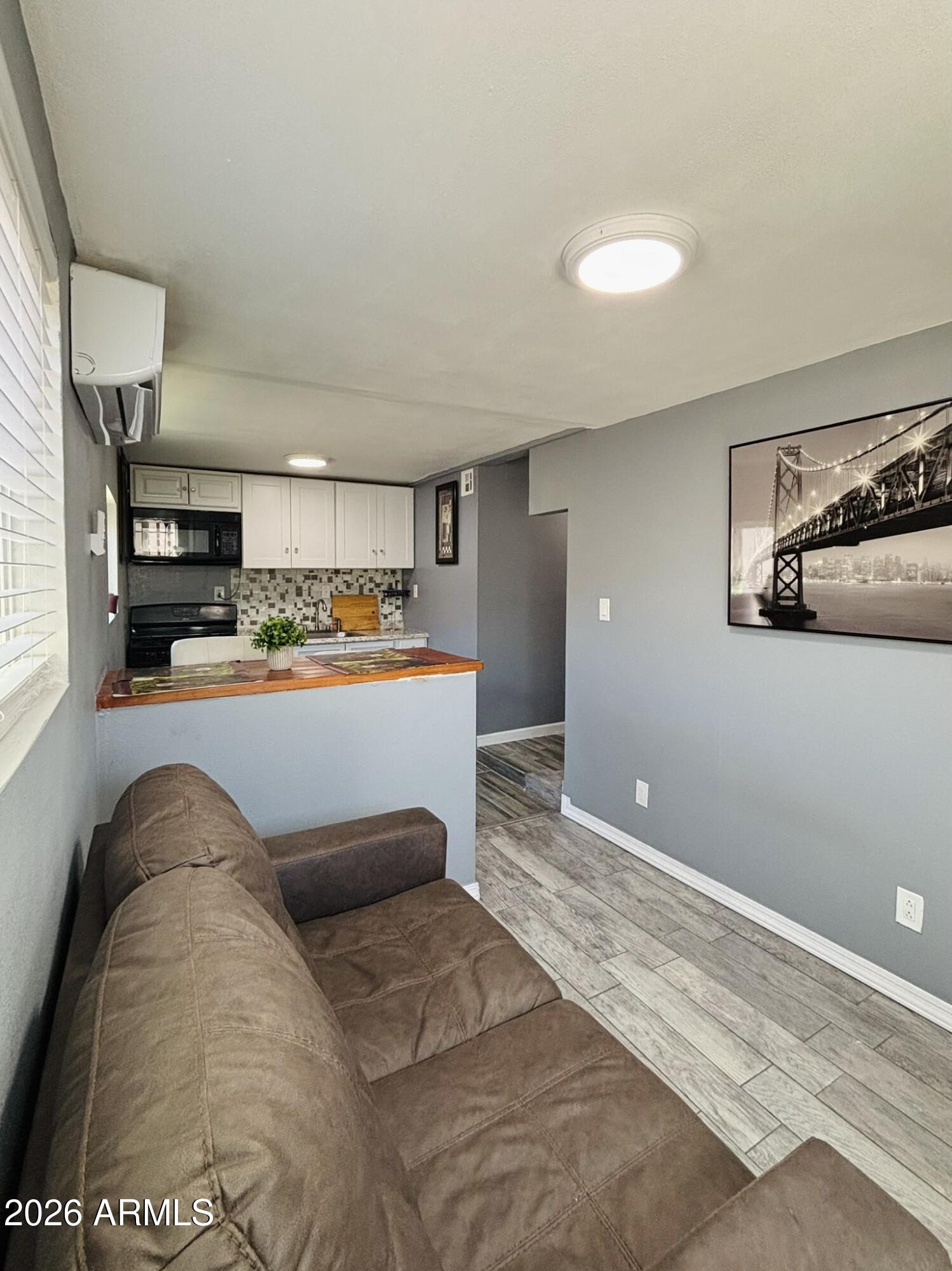3720 W Mauna Loa Lane Studio