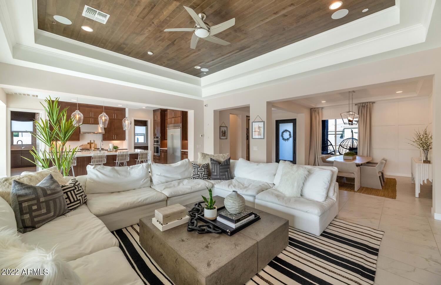 2855 E LOS GATOS Drive