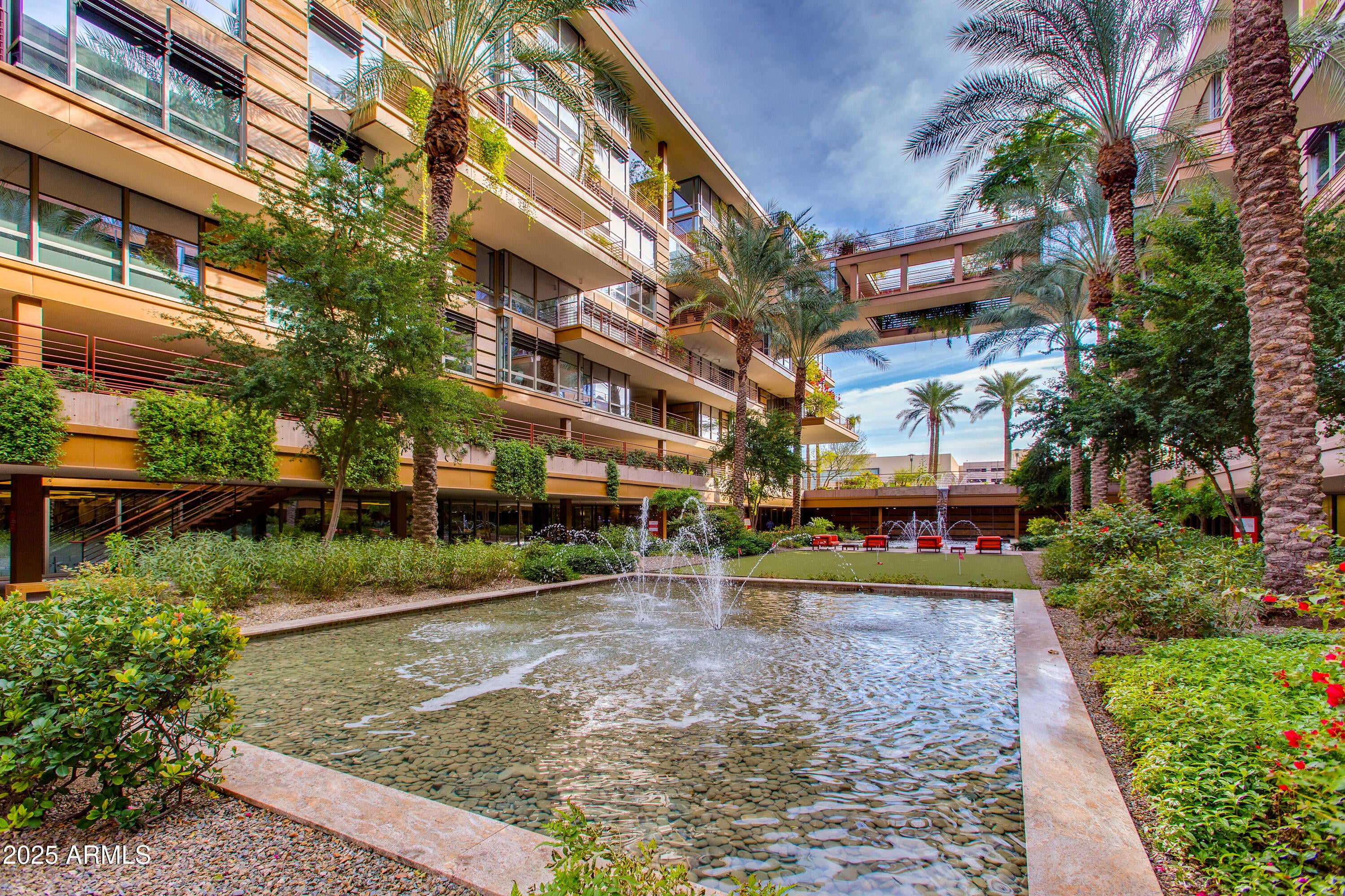 7137 E RANCHO VISTA Drive 3003