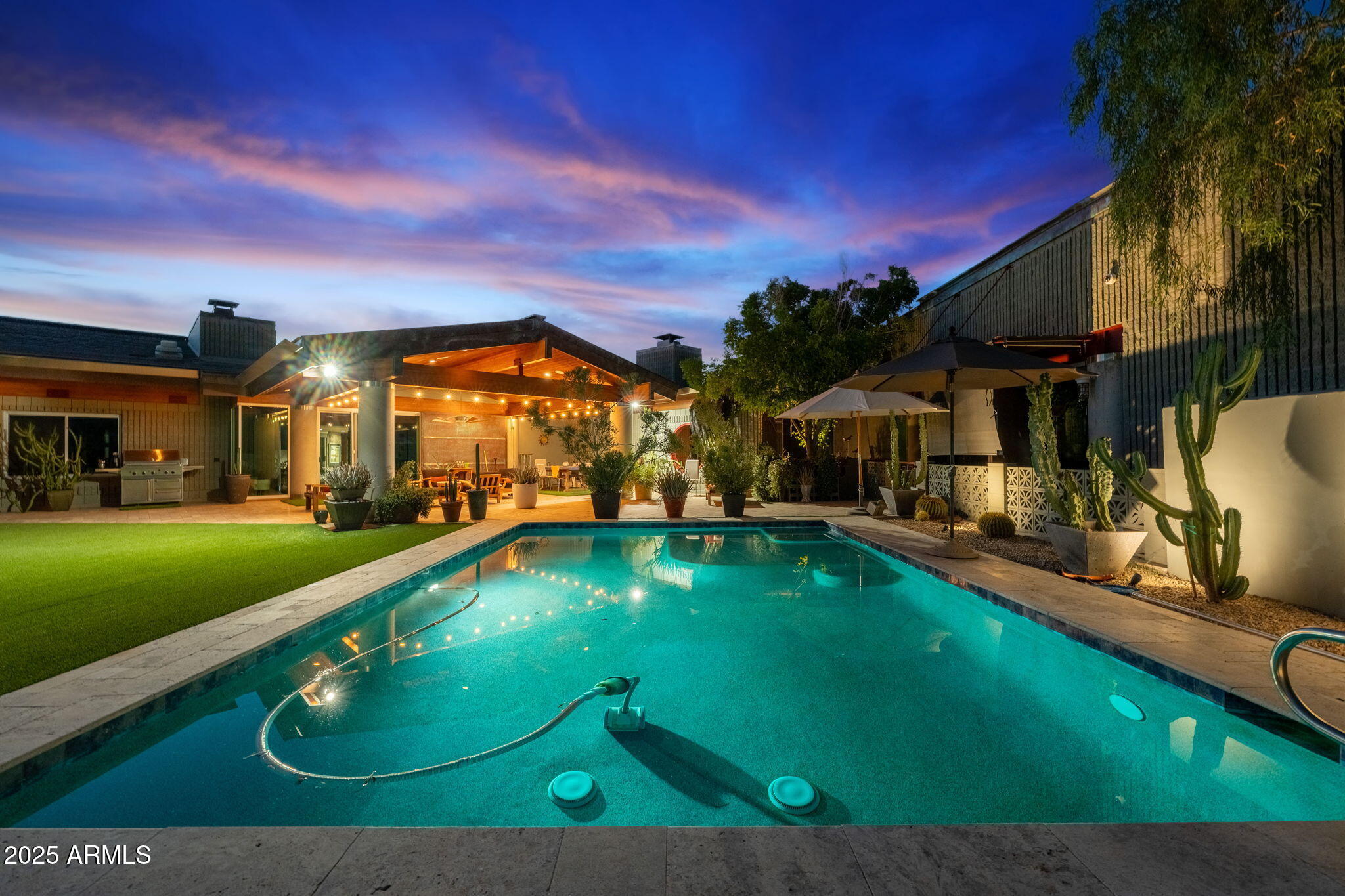 8845 E SIERRA PINTA Drive