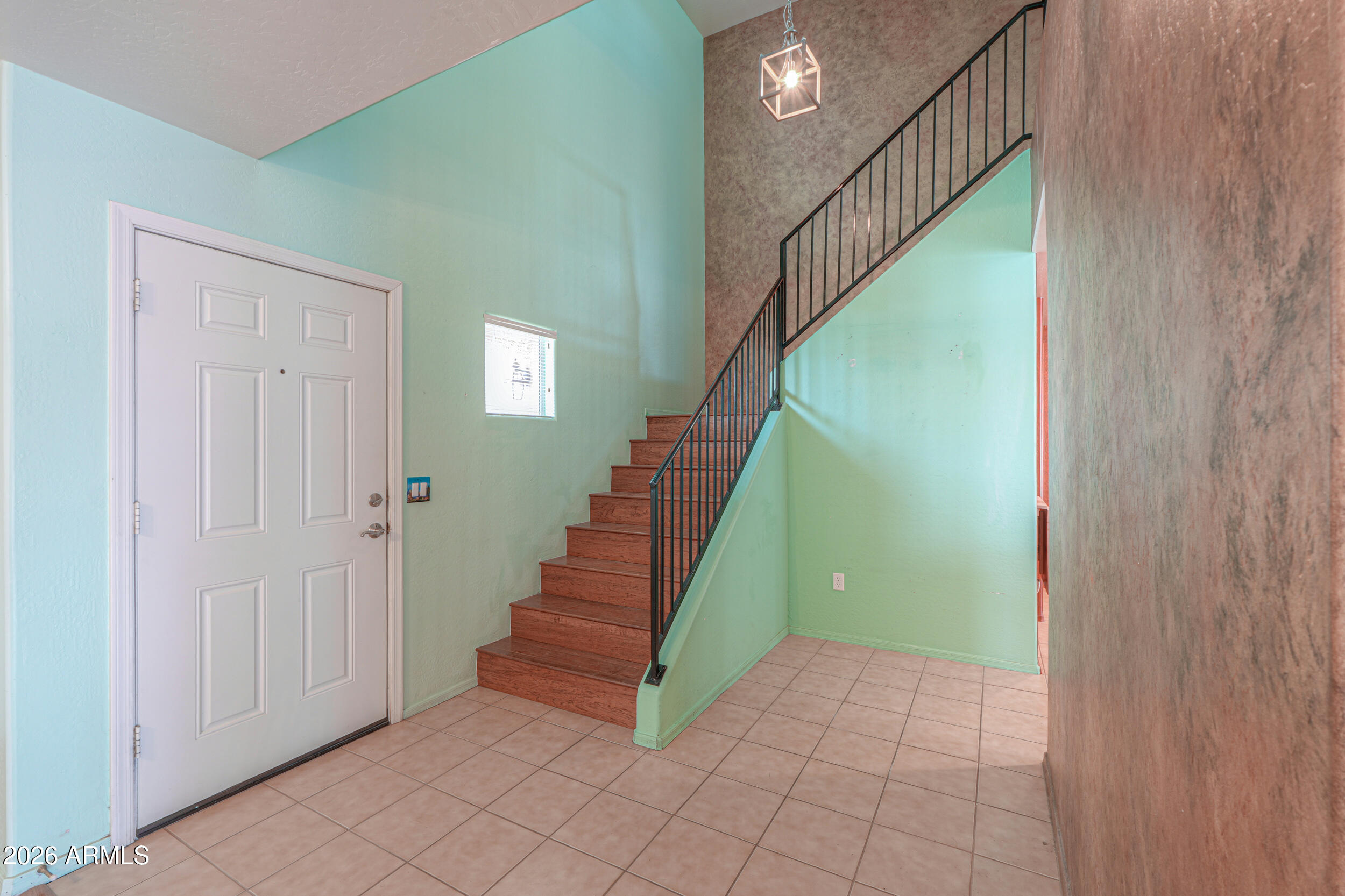 158 N SYCAMORE Street