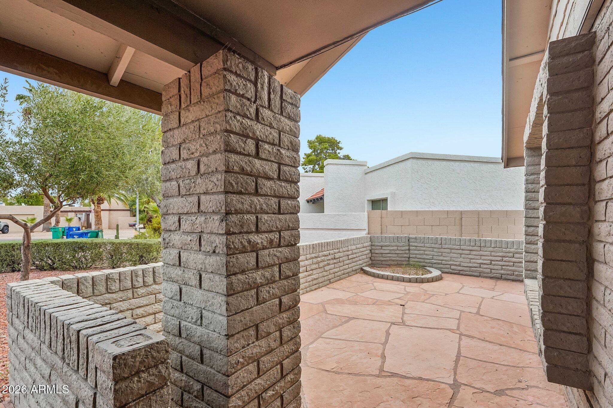 1564 W IRISADO Circle