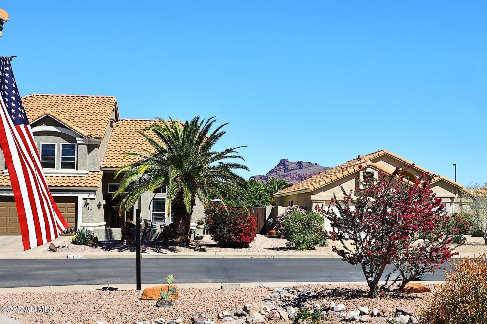 4152 N SIGNAL Circle