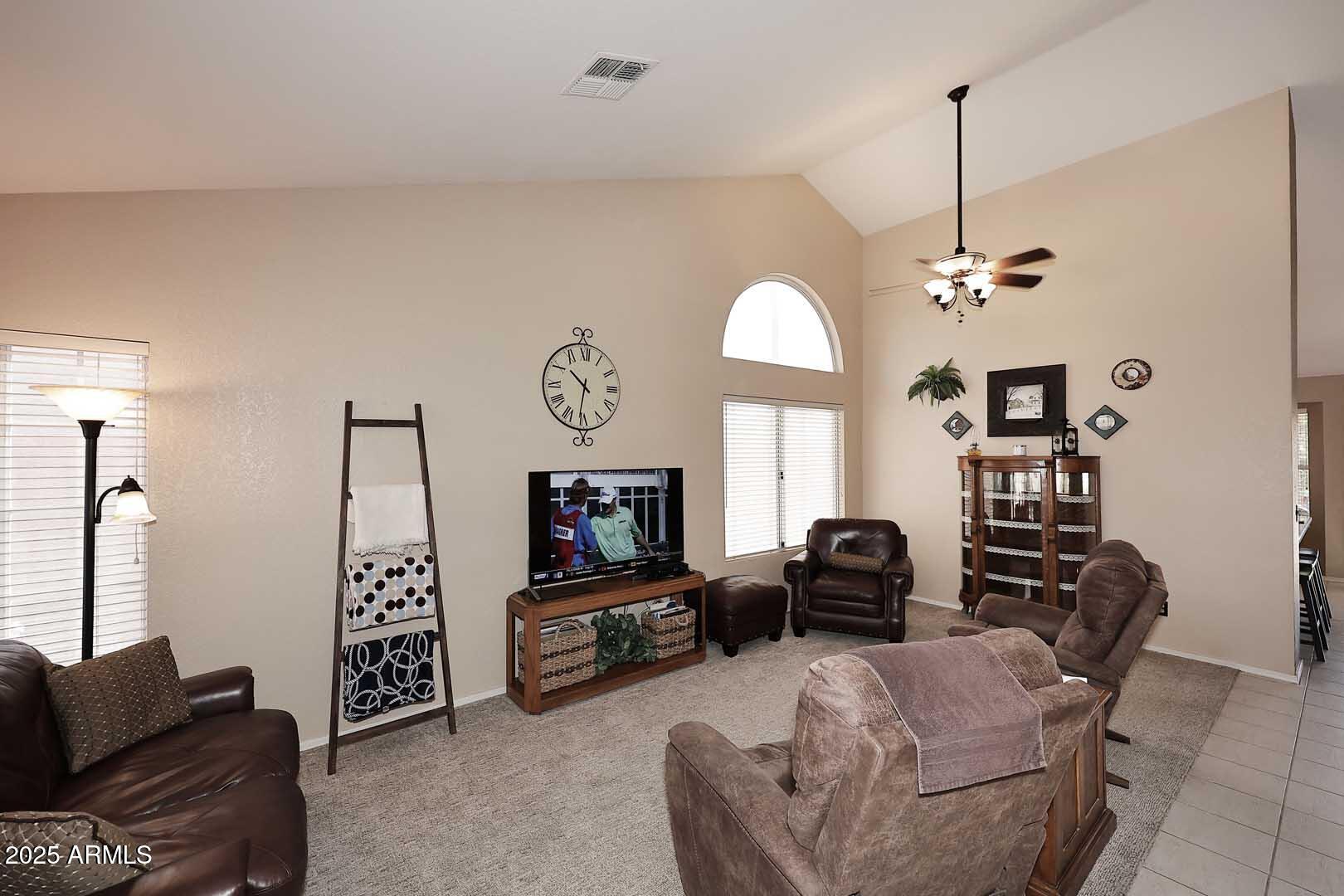 4152 N SIGNAL Circle