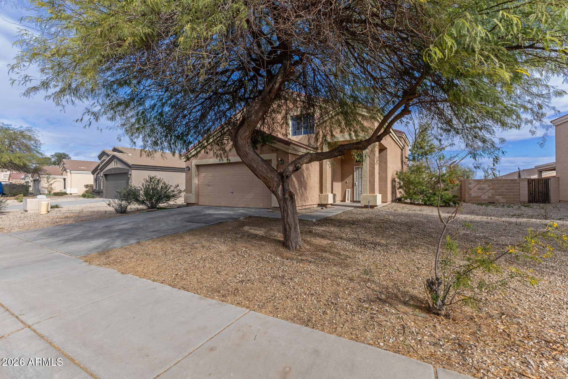 1872 E KACHINA Drive