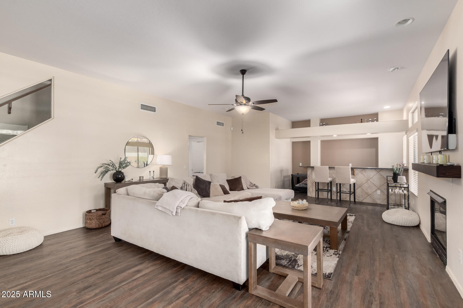 13324 W ANNIKA Drive