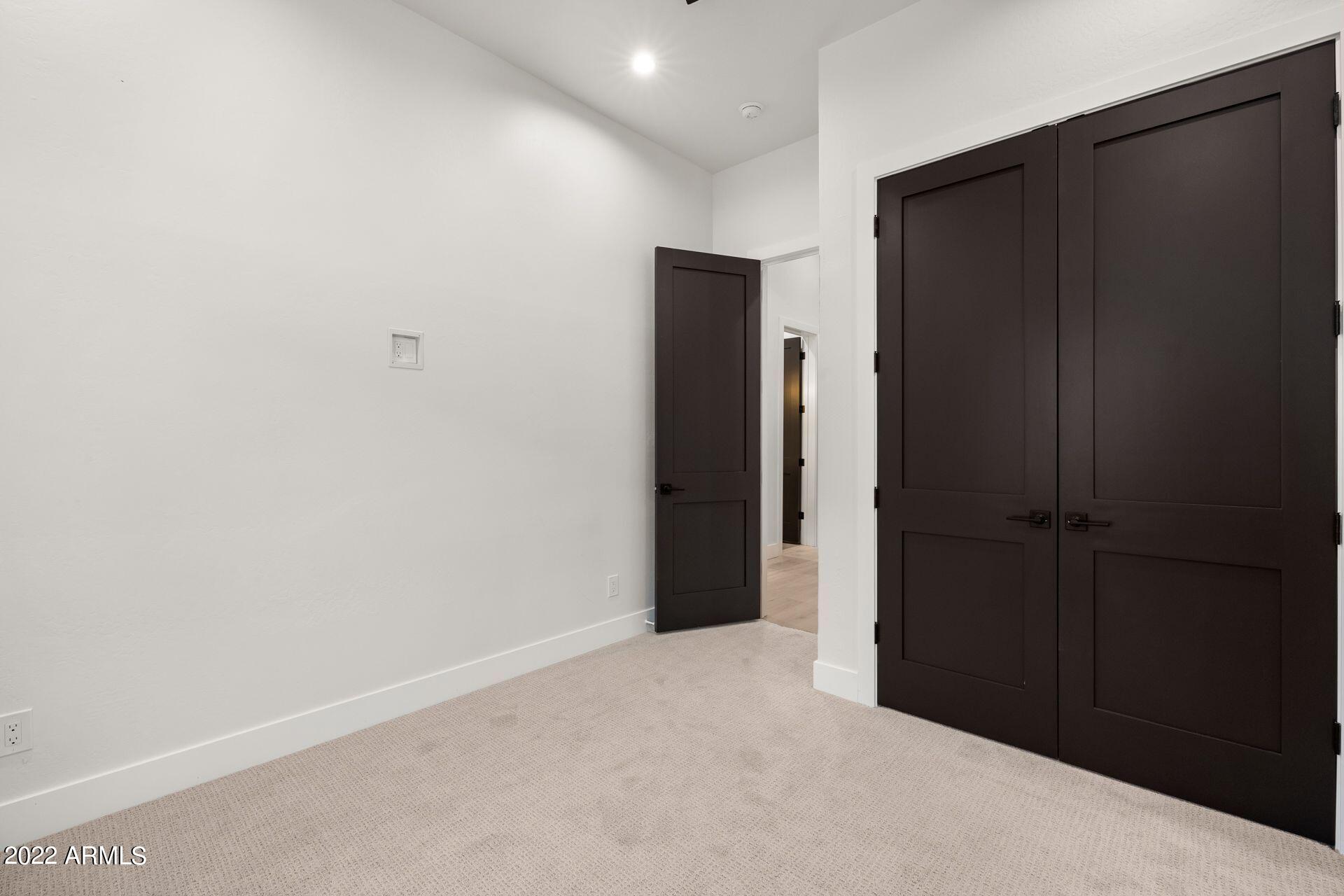 THUNDERBIRD EAST 3 - Residential