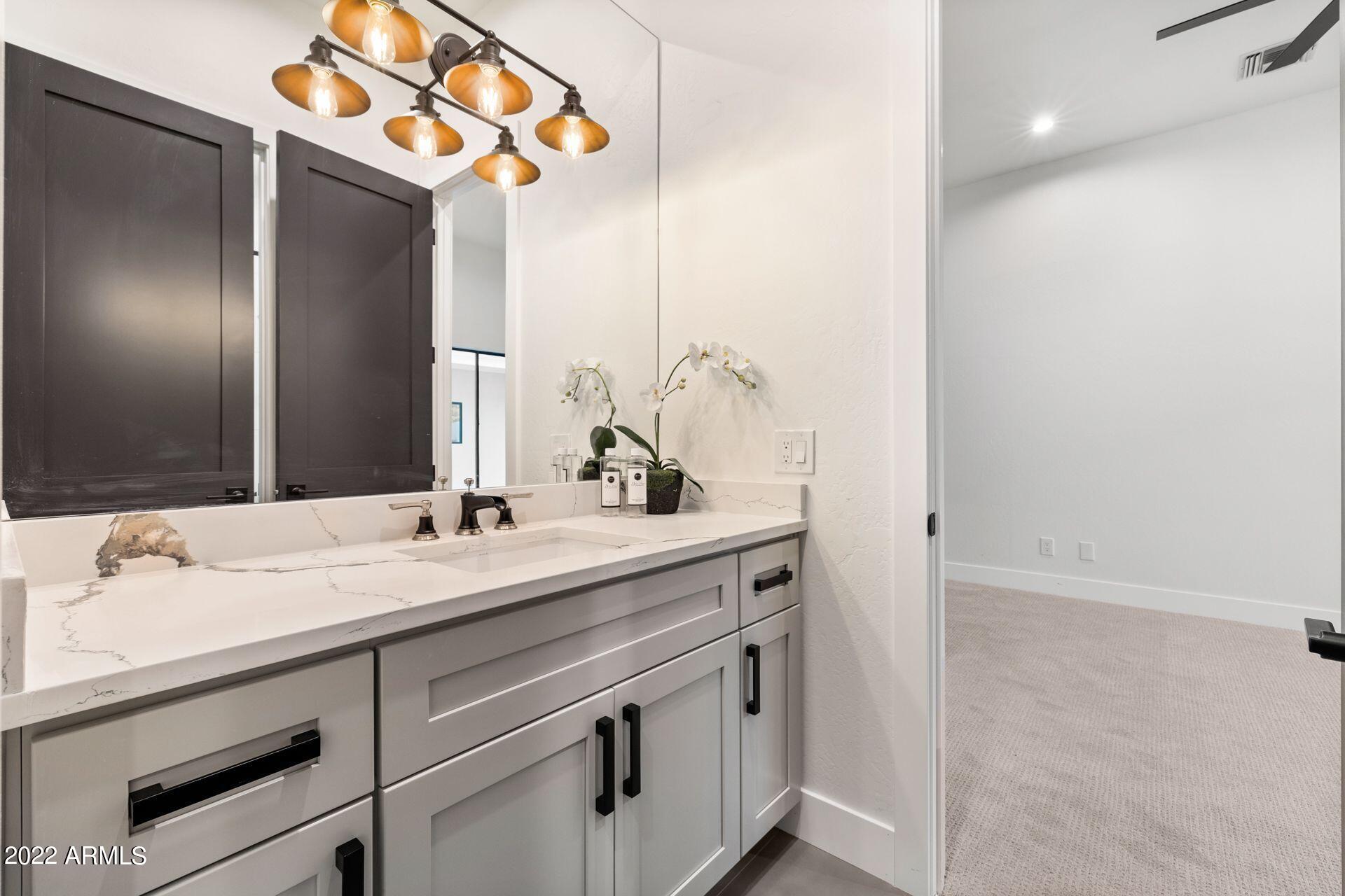 THUNDERBIRD EAST 3 - Residential