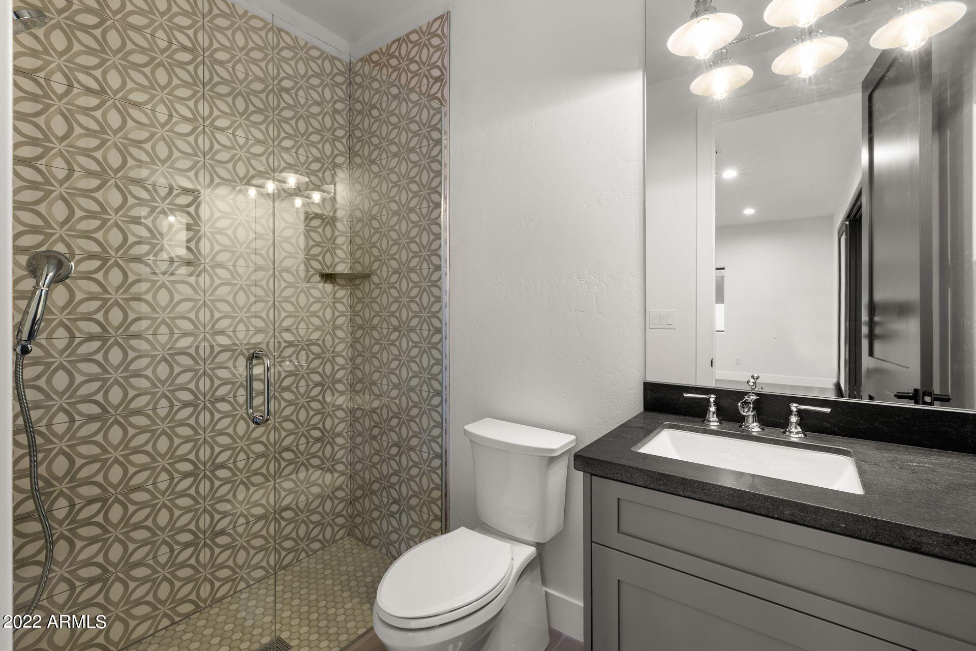 THUNDERBIRD EAST 3 - Residential