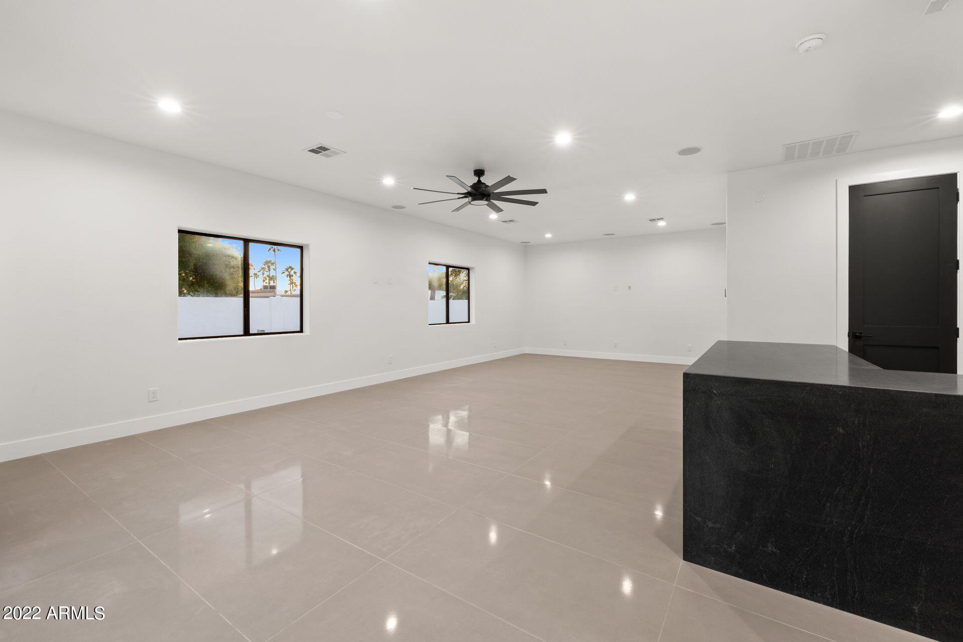 THUNDERBIRD EAST 3 - Residential