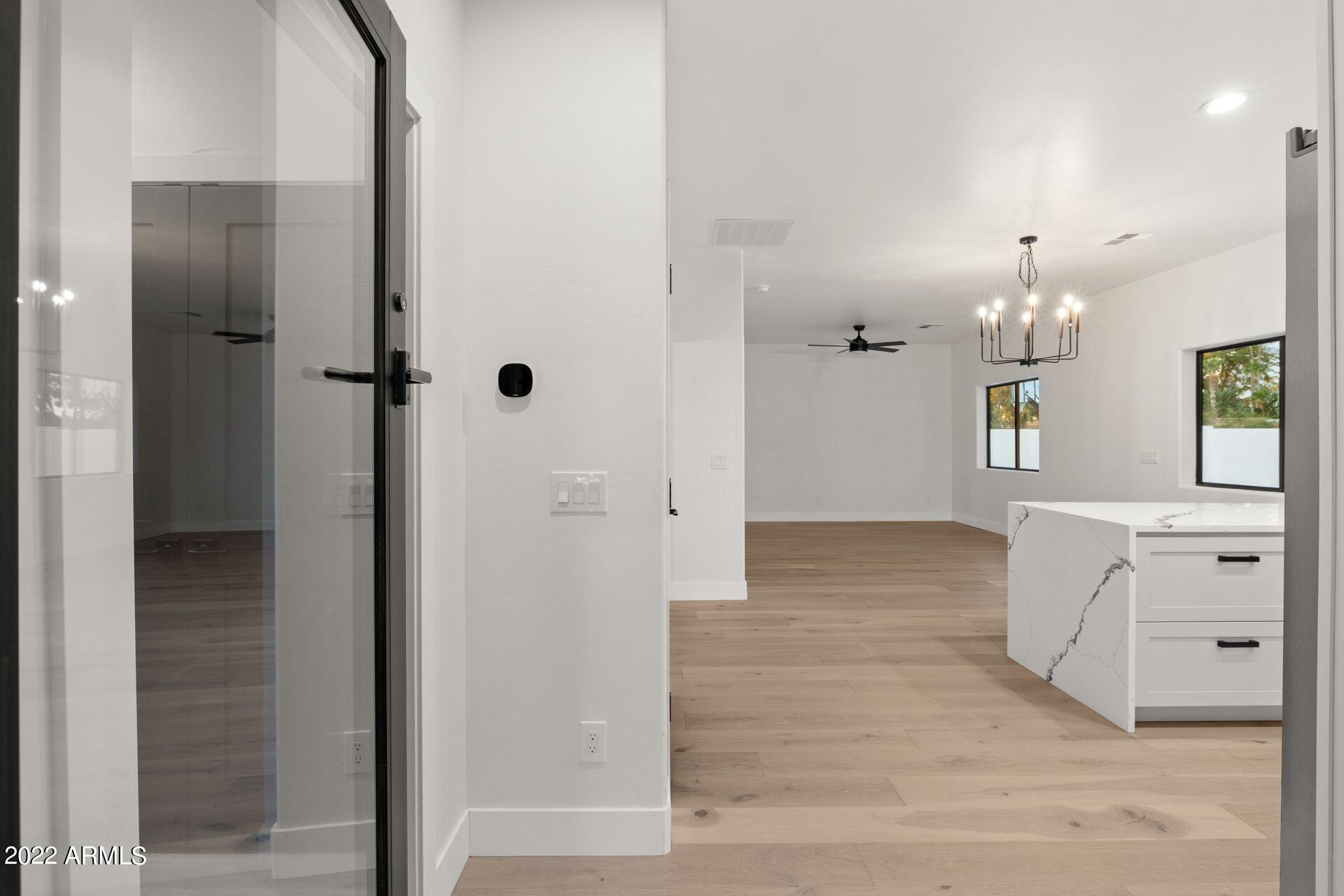 THUNDERBIRD EAST 3 - Residential
