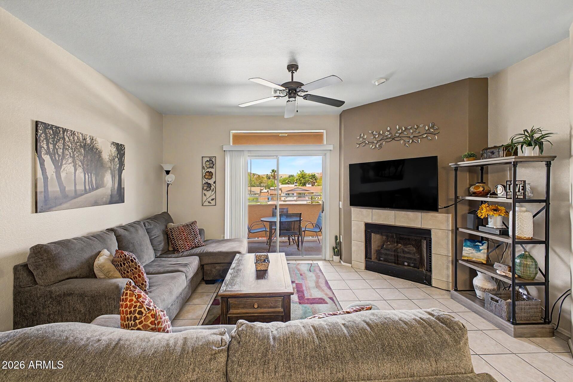 10410 N CAVE CREEK Road 2052