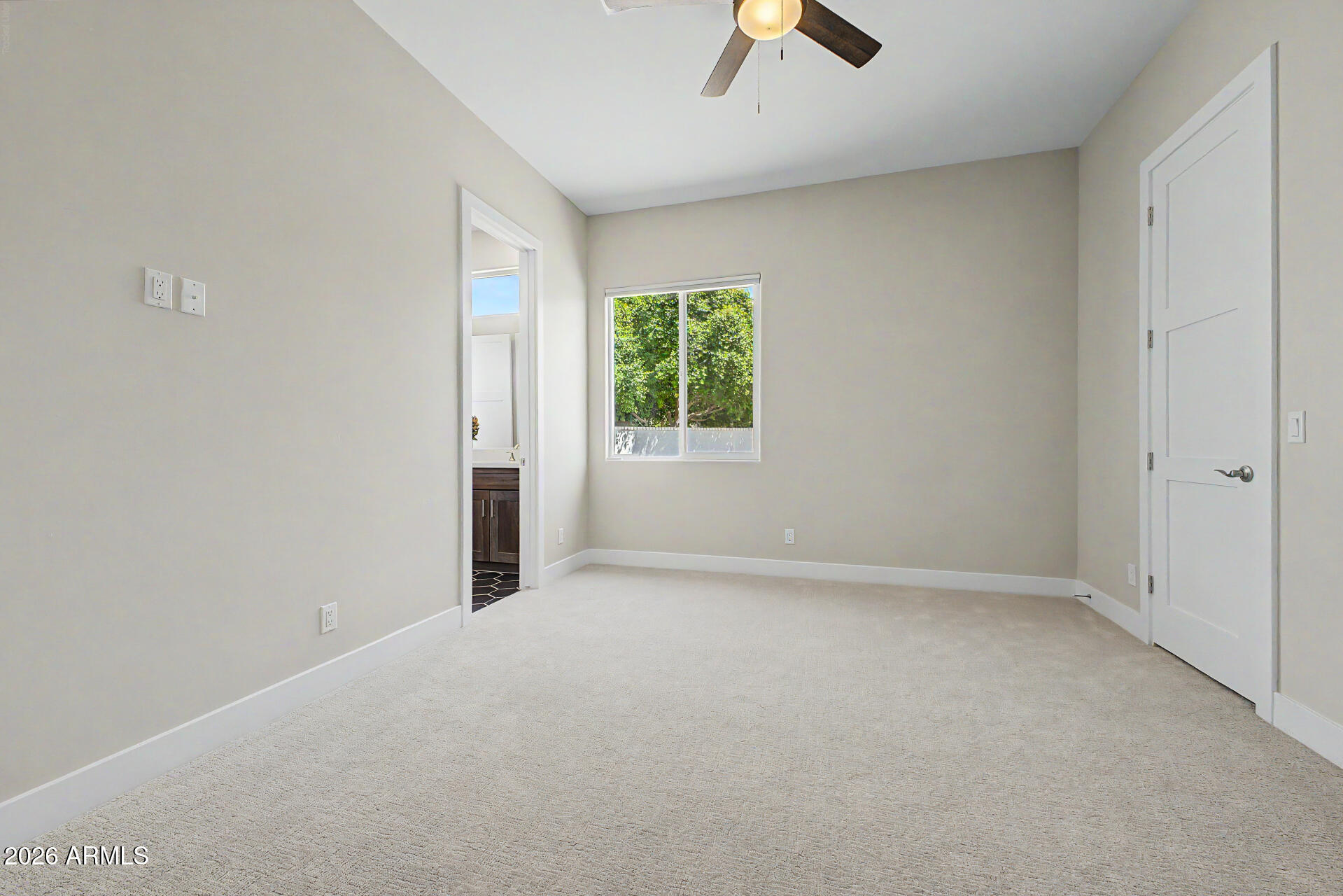 Mesa, Arizona, 85203, United States, 5 Bedrooms Bedrooms, ,5 BathroomsBathrooms,Residential,Active,2043276