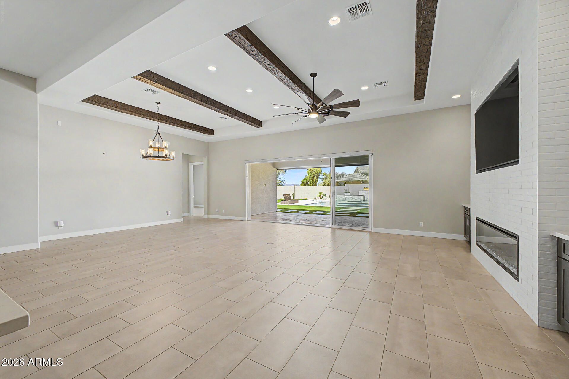 Mesa, Arizona, 85203, United States, 5 Bedrooms Bedrooms, ,5 BathroomsBathrooms,Residential,Active,2043276