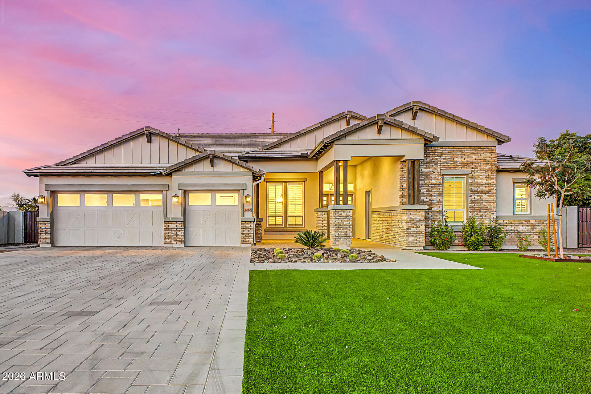 Mesa, Arizona, 85203, United States, 5 Bedrooms Bedrooms, ,5 BathroomsBathrooms,Residential,Active,2043276