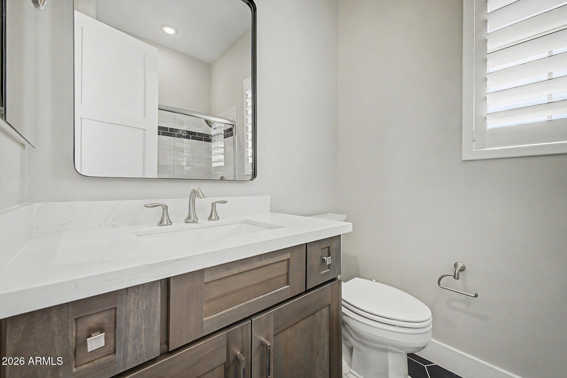 Mesa, Arizona, 85203, United States, 5 Bedrooms Bedrooms, ,5 BathroomsBathrooms,Residential,Active,2043276