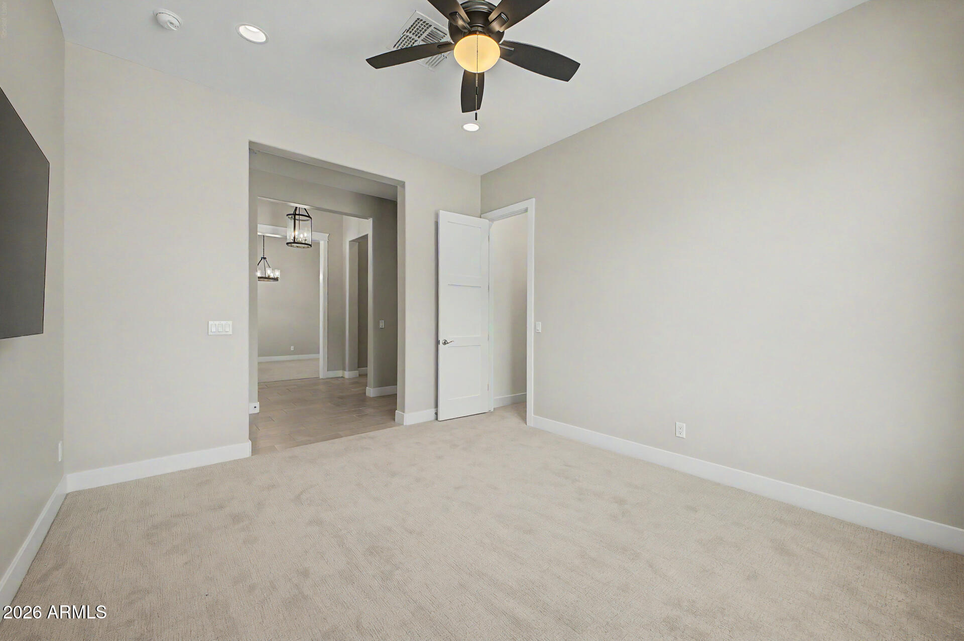 Mesa, Arizona, 85203, United States, 5 Bedrooms Bedrooms, ,5 BathroomsBathrooms,Residential,Active,2043276