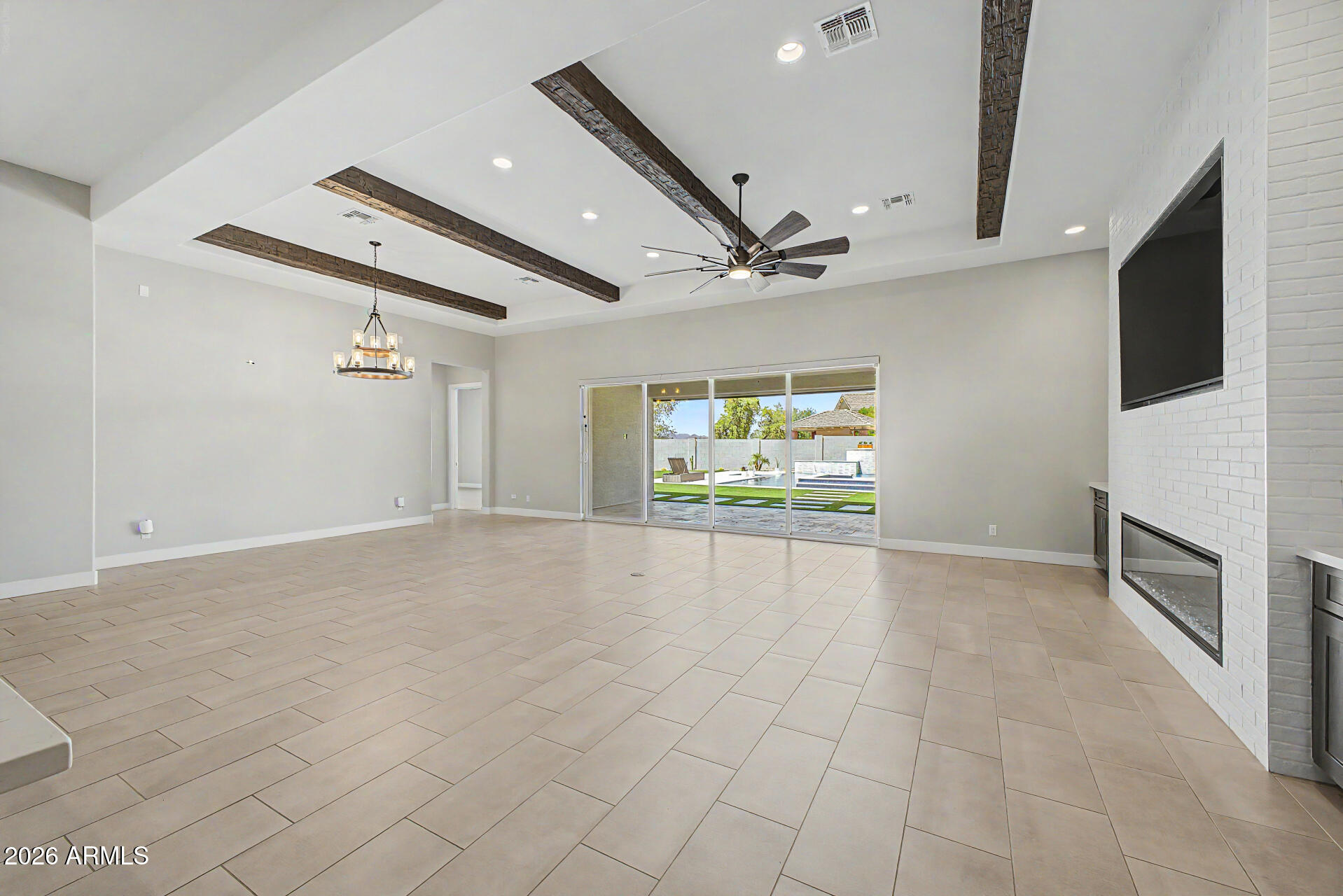 Mesa, Arizona, 85203, United States, 5 Bedrooms Bedrooms, ,5 BathroomsBathrooms,Residential,Active,2043276
