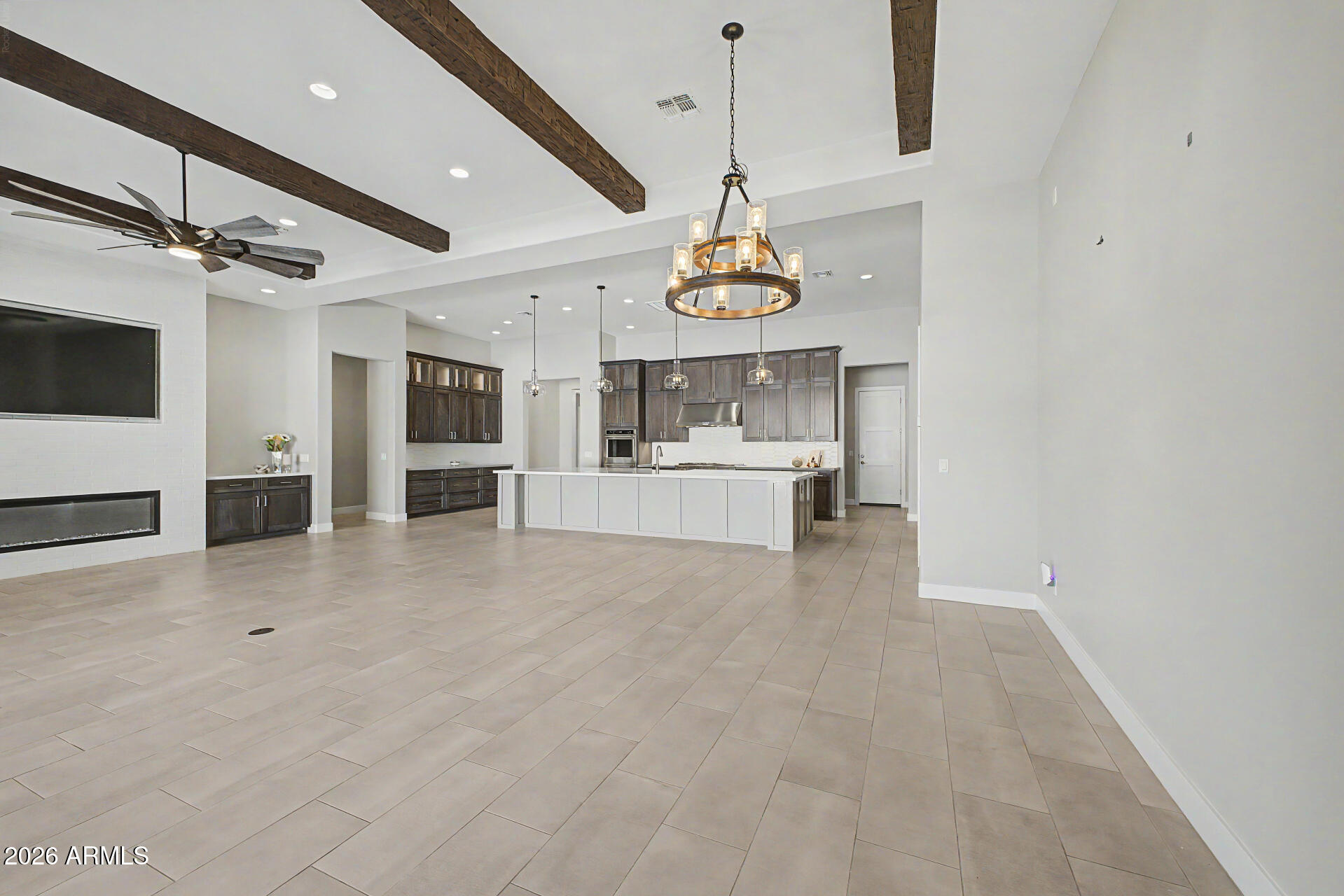 Mesa, Arizona, 85203, United States, 5 Bedrooms Bedrooms, ,5 BathroomsBathrooms,Residential,Active,2043276