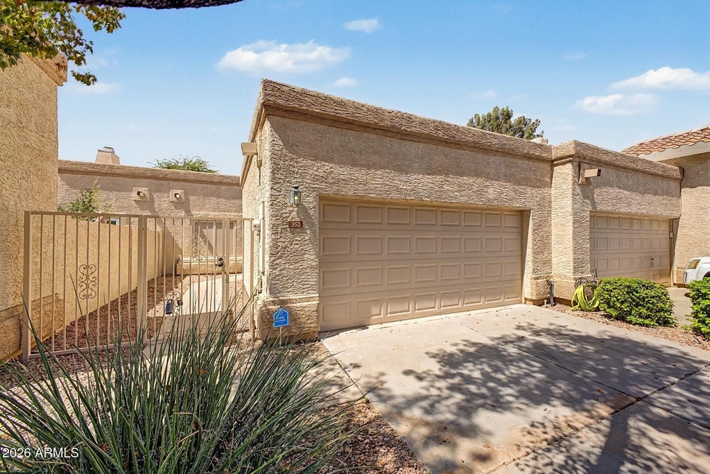 Photo of 352 W Carmen Street, Tempe, AZ 85283 (MLS # 7041146)