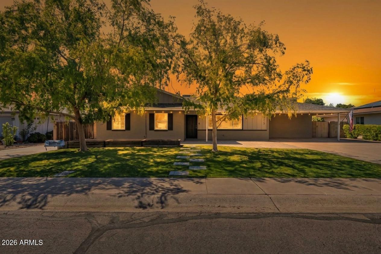 Homes for Sale in Queen Creek Arizona 1 8215 E CAMBRIDGE Avenue