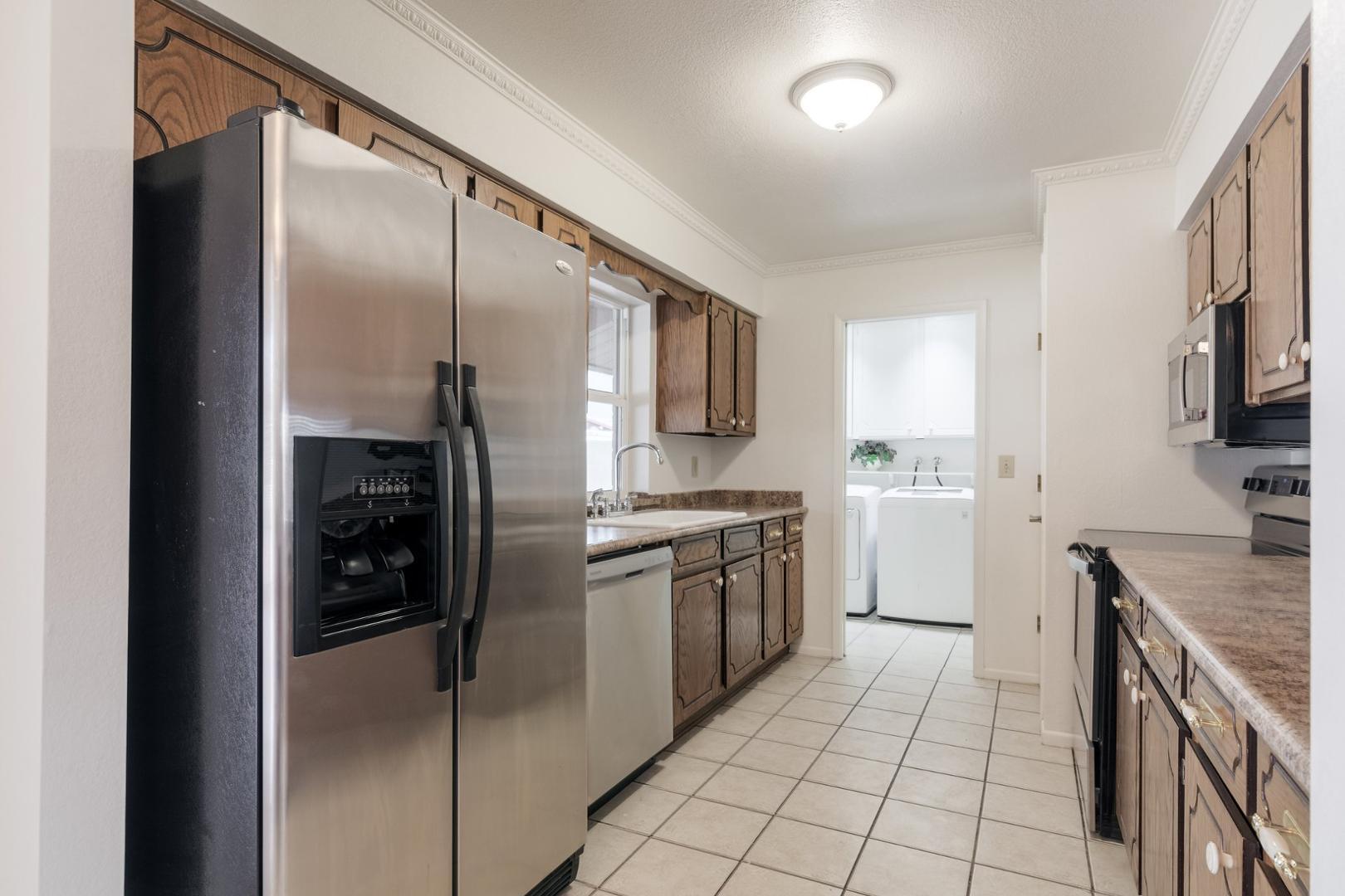 4422 E Escondido Avenue