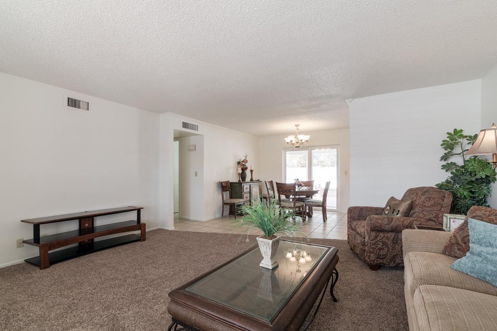 4422 E Escondido Avenue