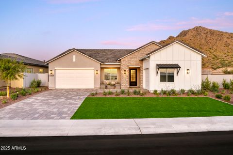 33608 N MAVERICK MOUNTAIN Trail San Tan Valley AZ 85144