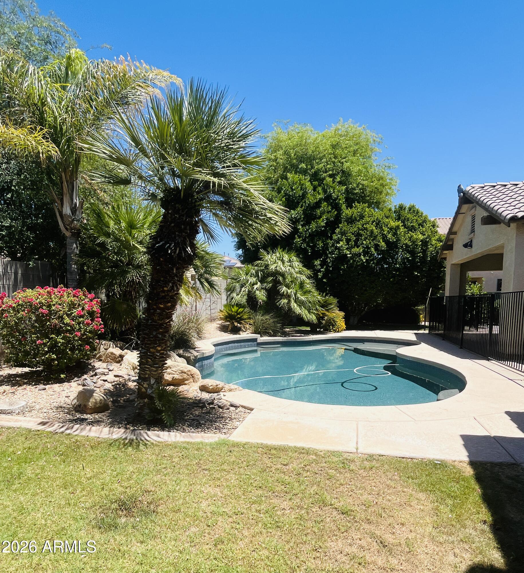 16758 W APACHE Street
