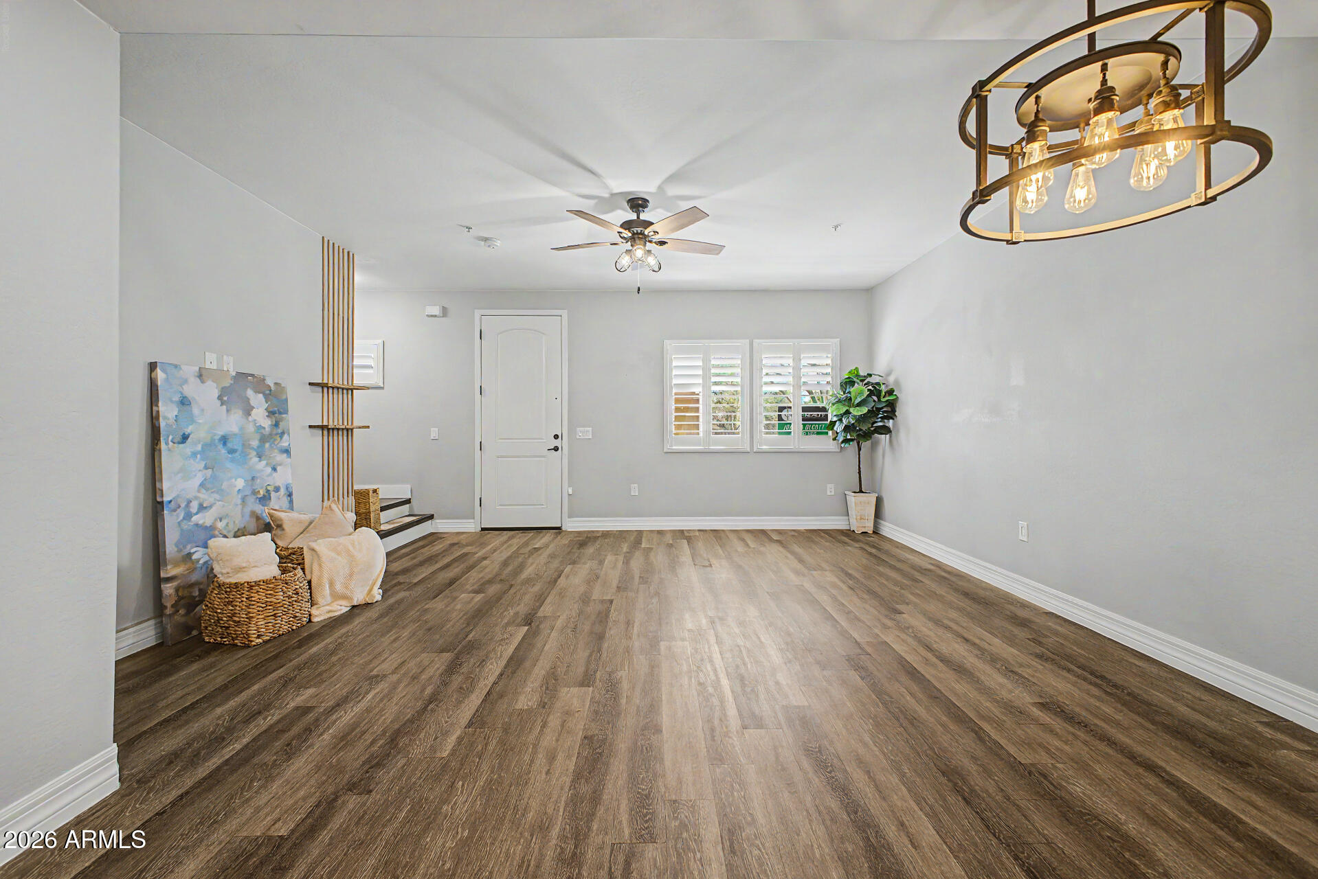 2821 S SKYLINE -- 128