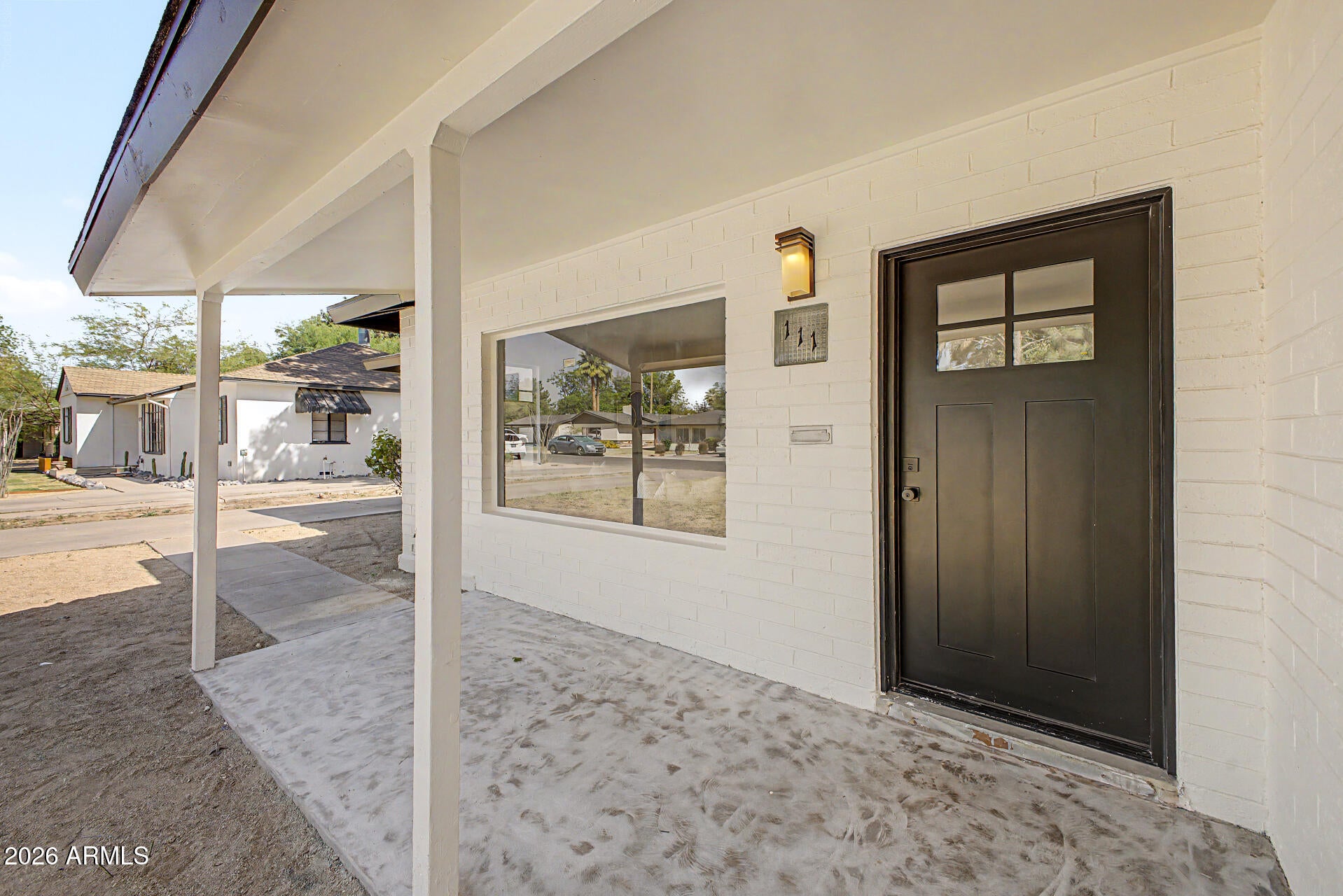 111 E BONITA Way