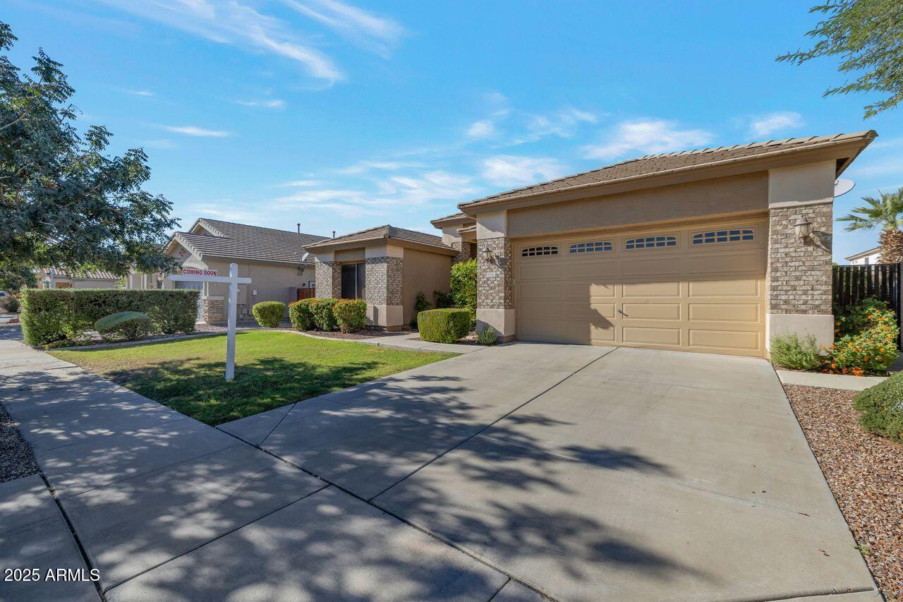 8762 W MYRTLE Avenue