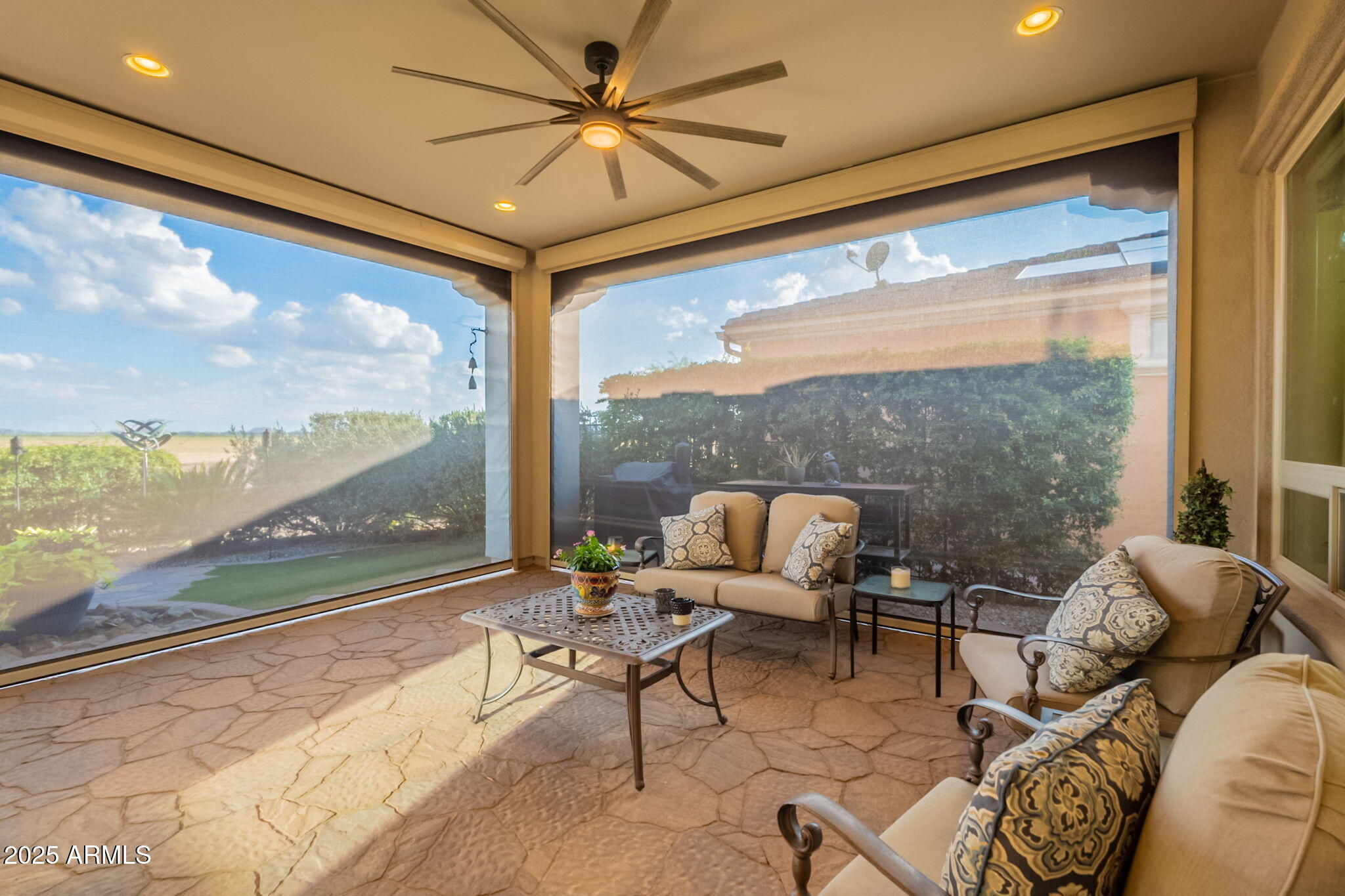 1617 E COPPER Hollow