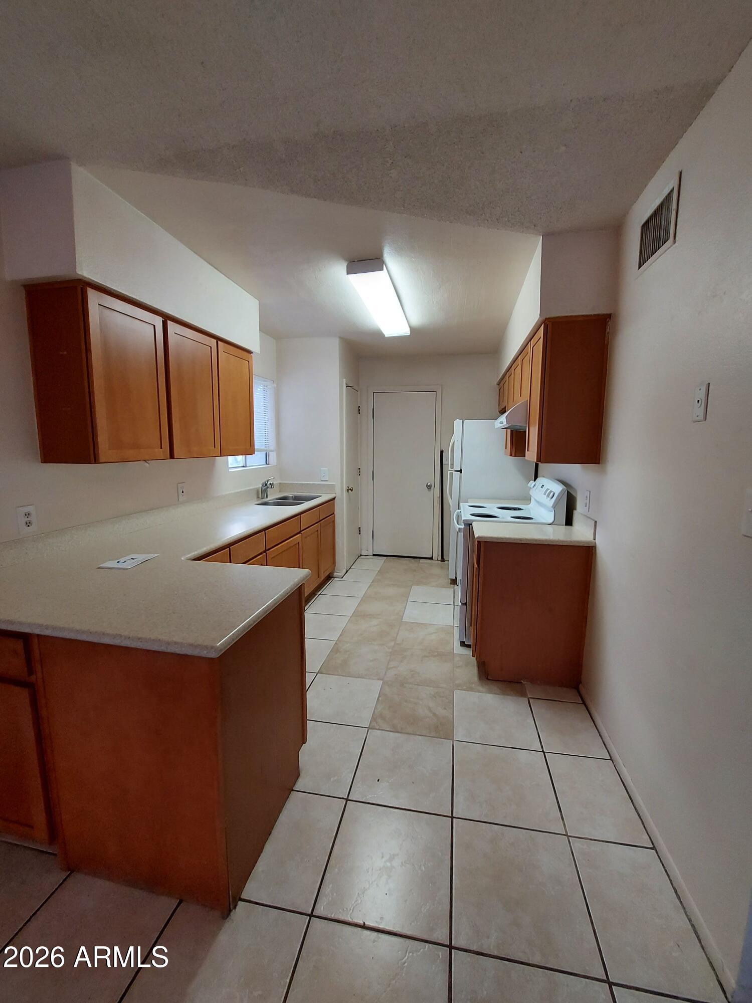 1361 PLAZA MERITO -- A