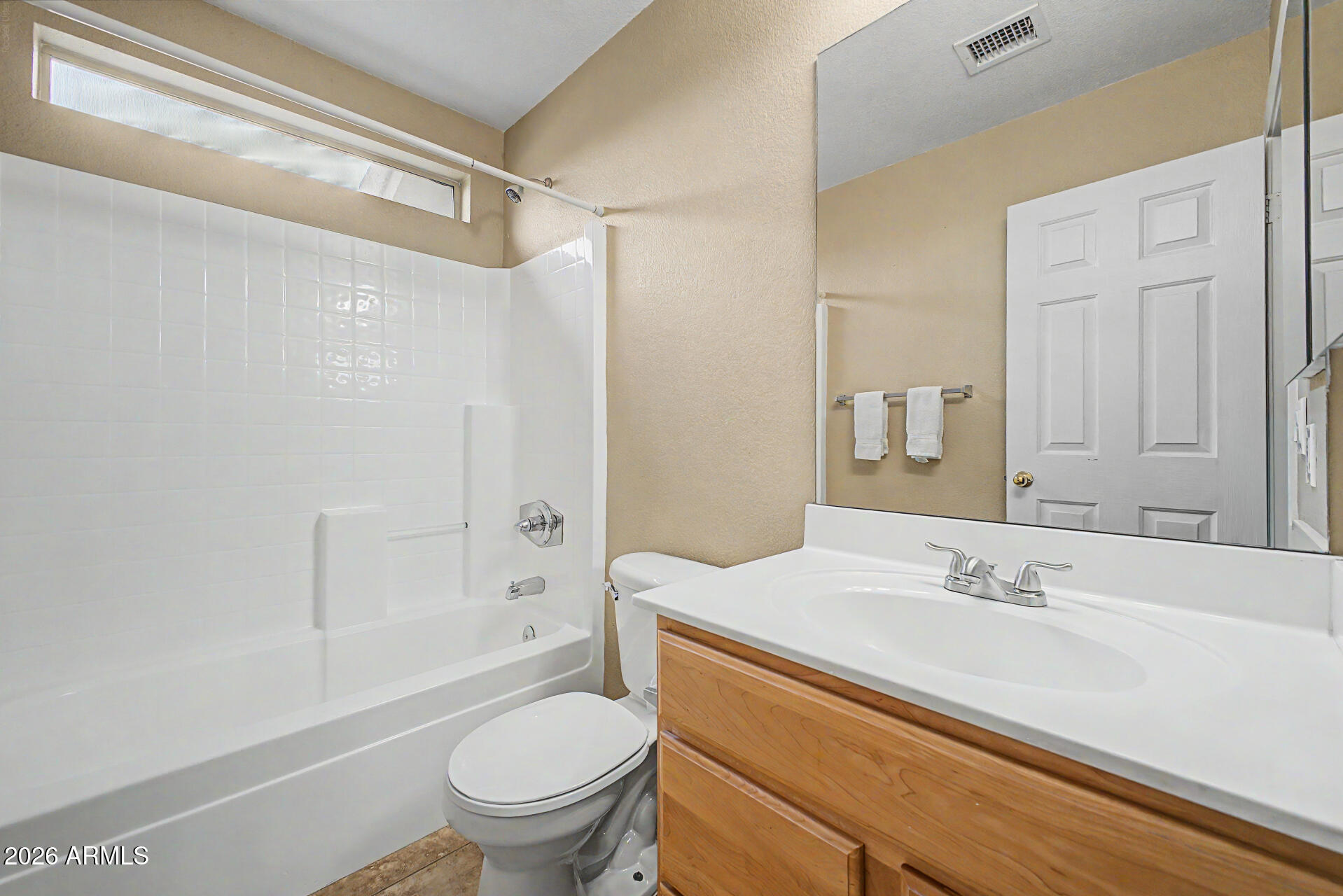 LAS BRISAS POINTE - Residential